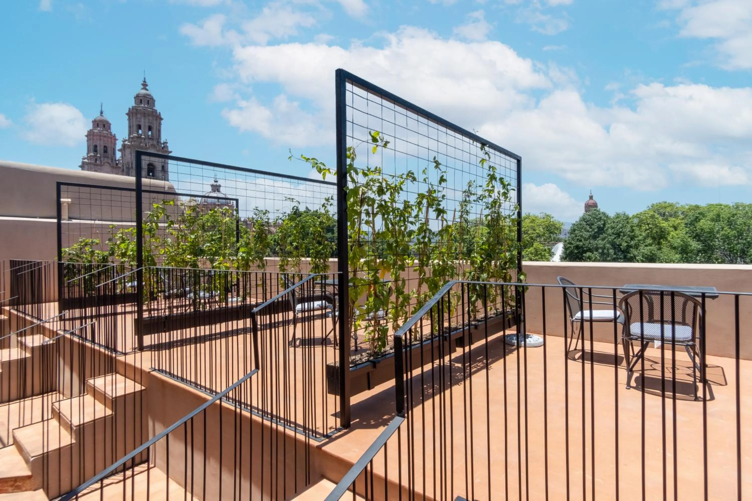 Standard Queen Room with Terrace and City View - Central Building in Holiday Inn Express Morelia Centro Historico