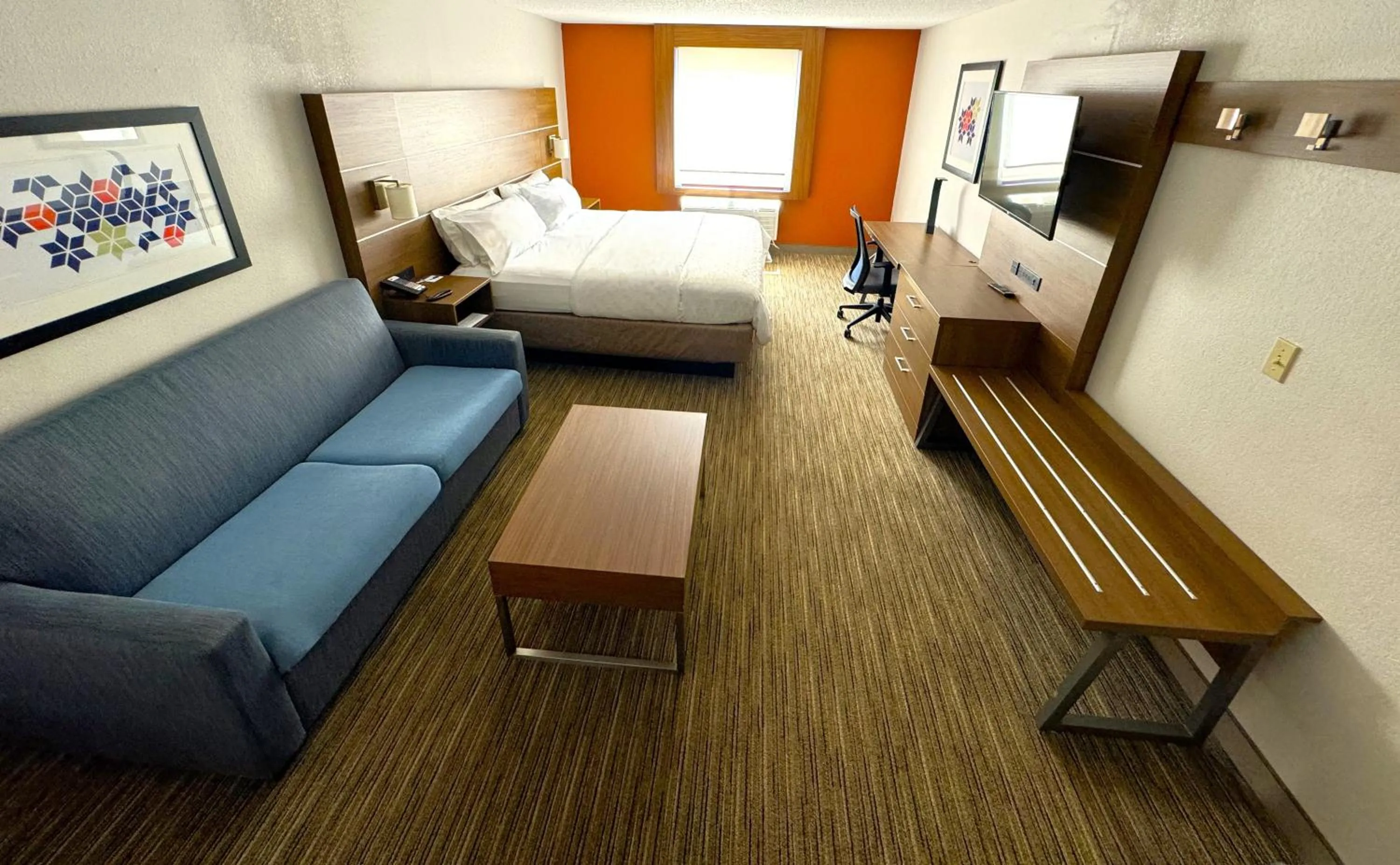 King Suite in Holiday Inn Express & Suites - Lincoln East - White Mountains by IHG