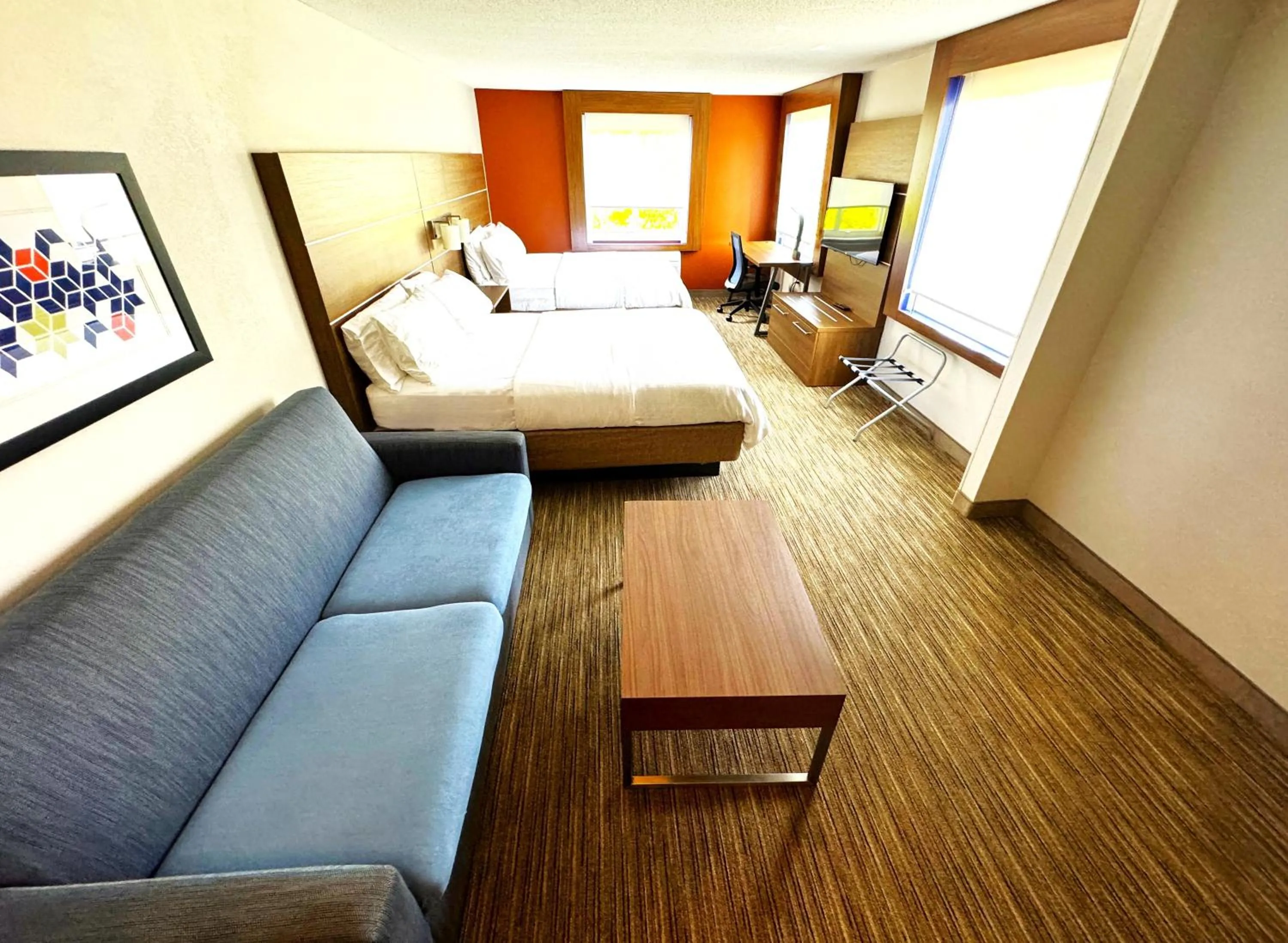 Suite with Two Queen Beds in Holiday Inn Express & Suites - Lincoln East - White Mountains by IHG