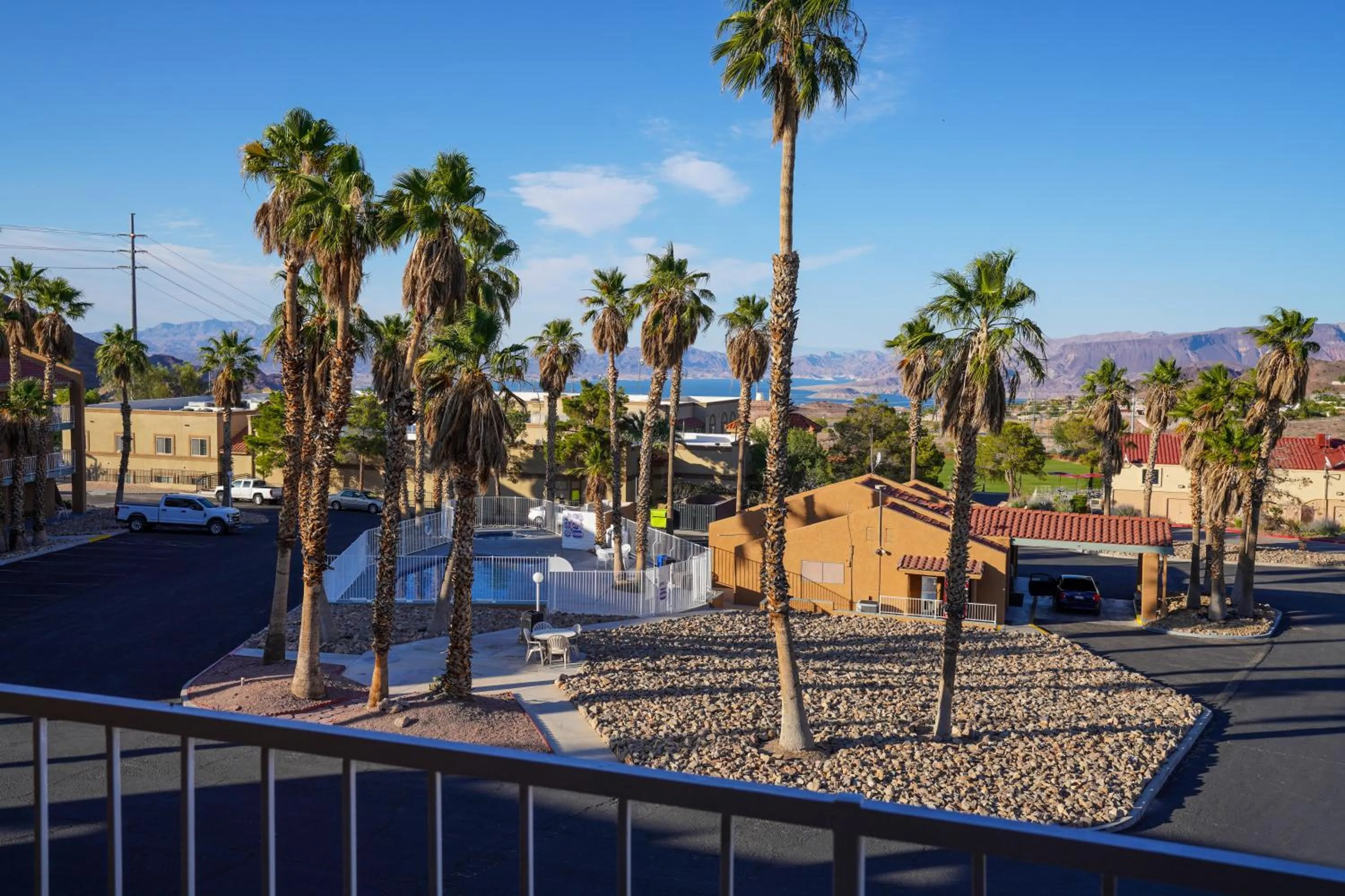 Queen Room with Two Queen Beds and Lake View - Non-Smoking in Lake Mead Inn