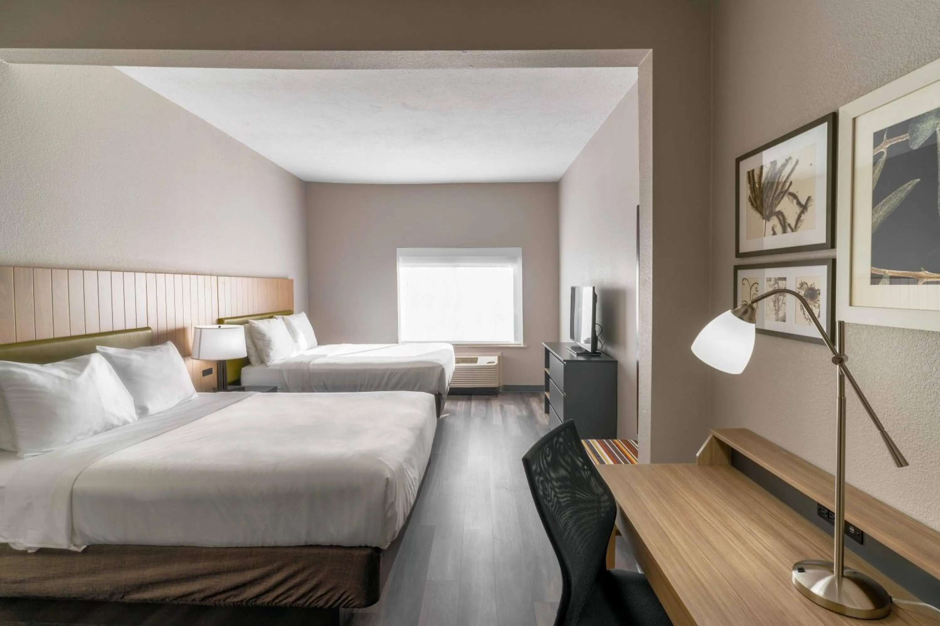 Quadruple Room with Two Queen Beds - Disability Access/Non Smoking in Country Inn & Suites by Radisson, Wolfchase-Memphis, TN