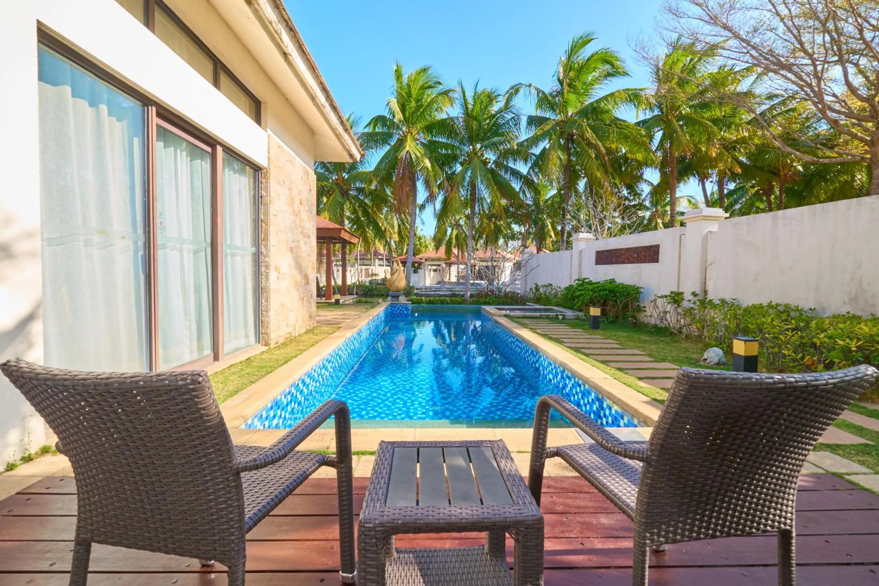 One-Bedroom Honeymoon Villa with Private Pool (Complimentary Once afternoon tea for 2 people + Honeymoon set up) in Grand Metropark Villa Resort Sanya Yalong Bay