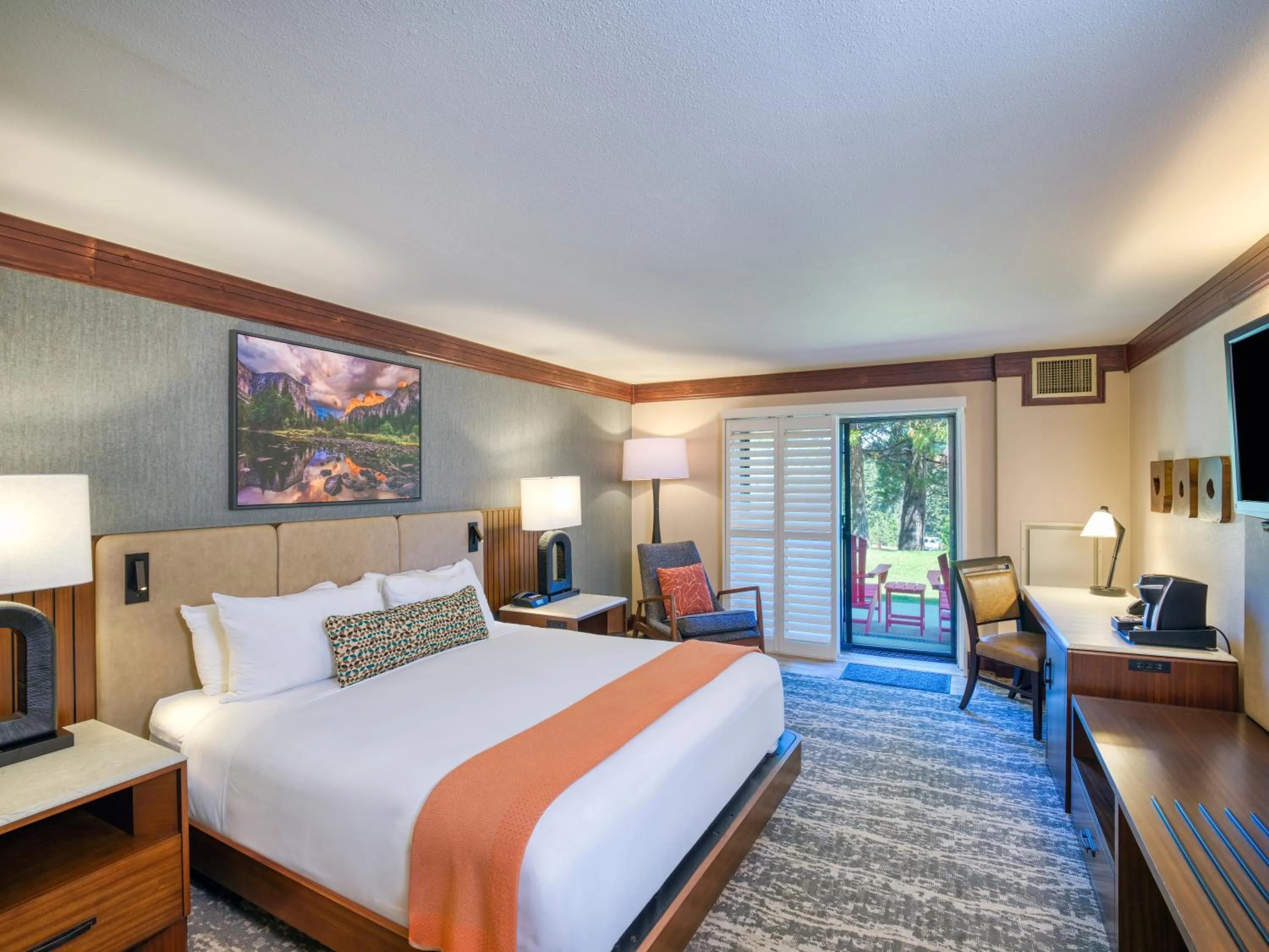 Deluxe King Room in Tenaya at Yosemite