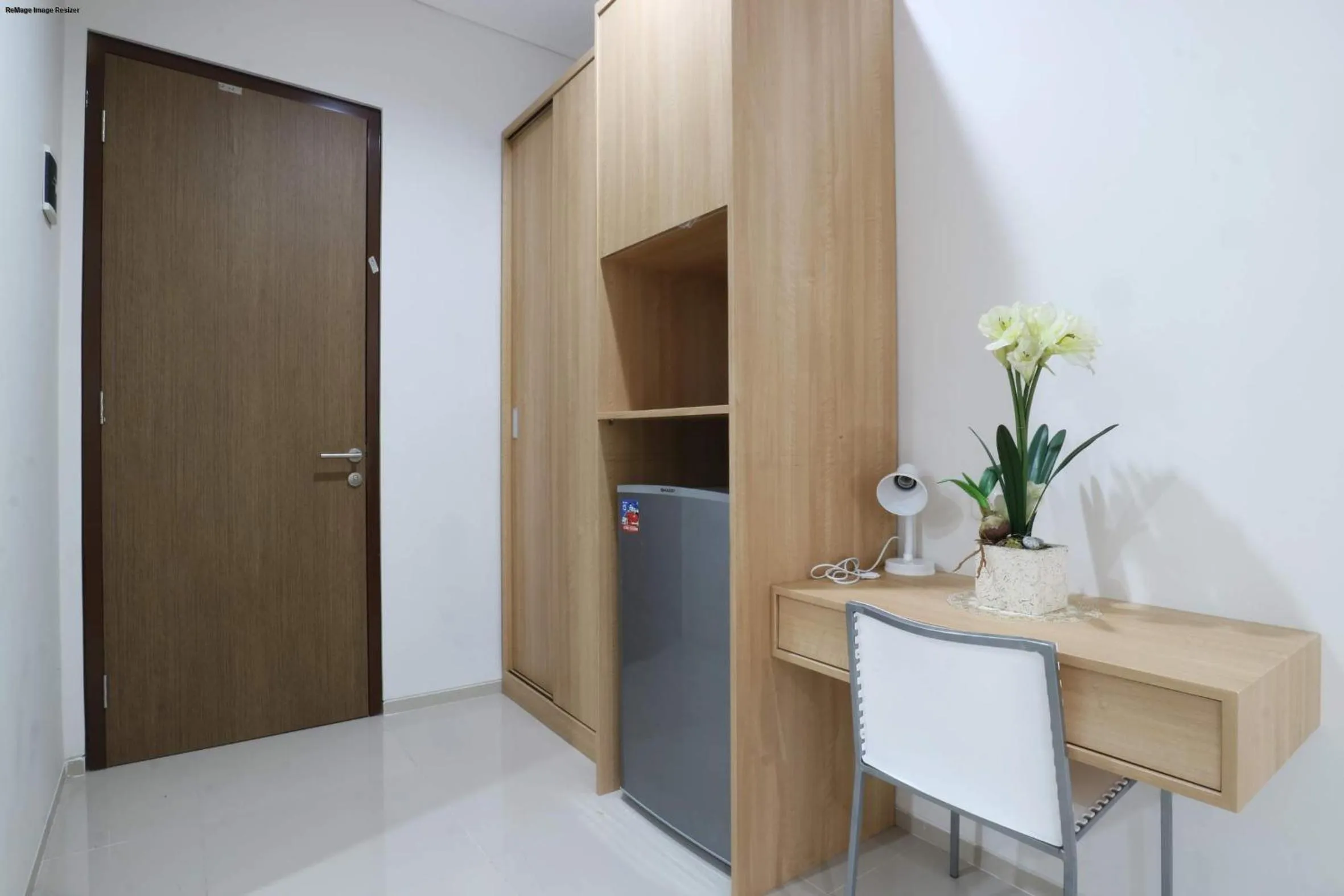 Deluxe Double Room in Mk House Tendean