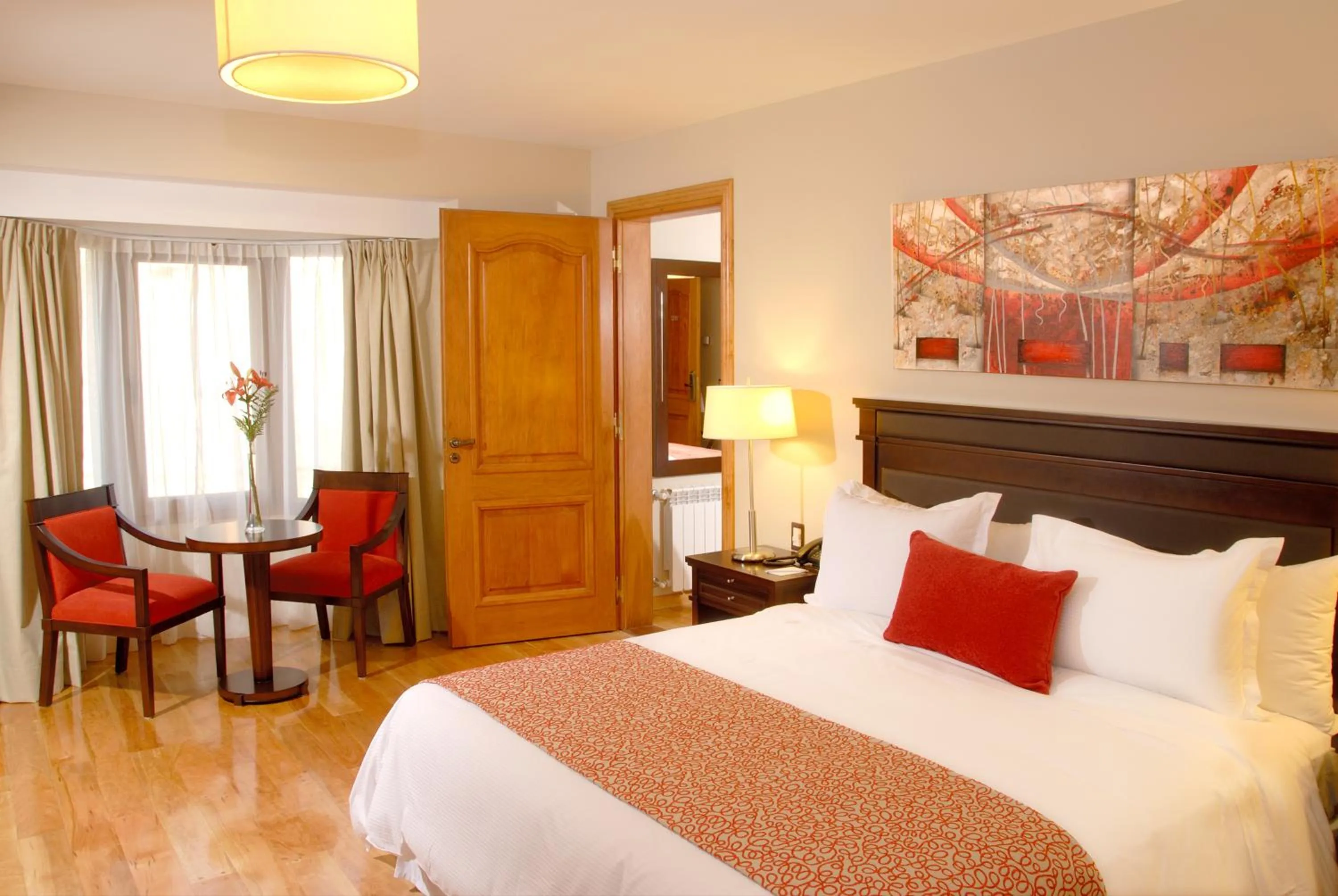 Classic Double Room in Alma Del Lago Suites & Spa