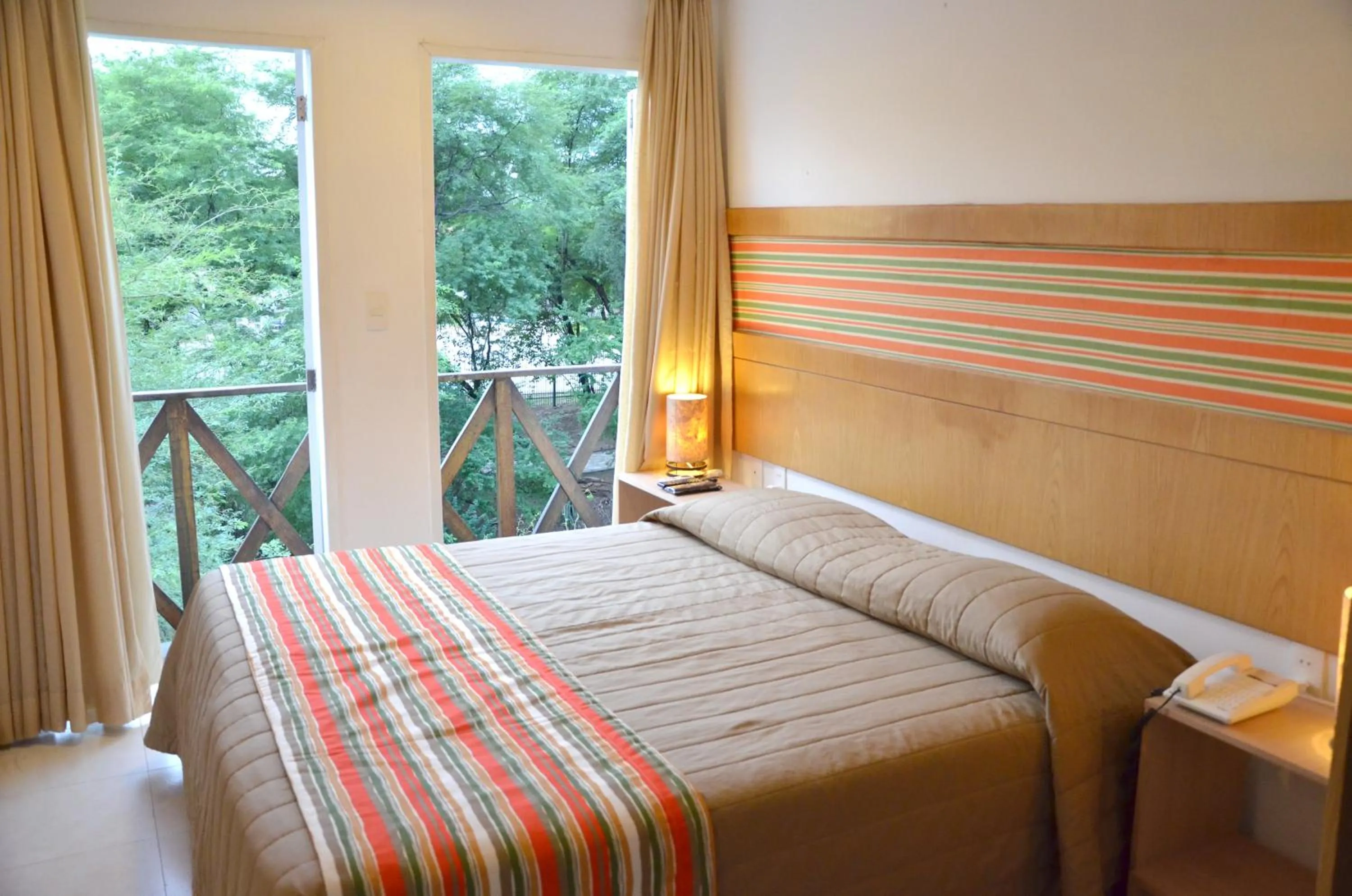 Double Room with Patio - single occupancy in Hotel VillaOeste