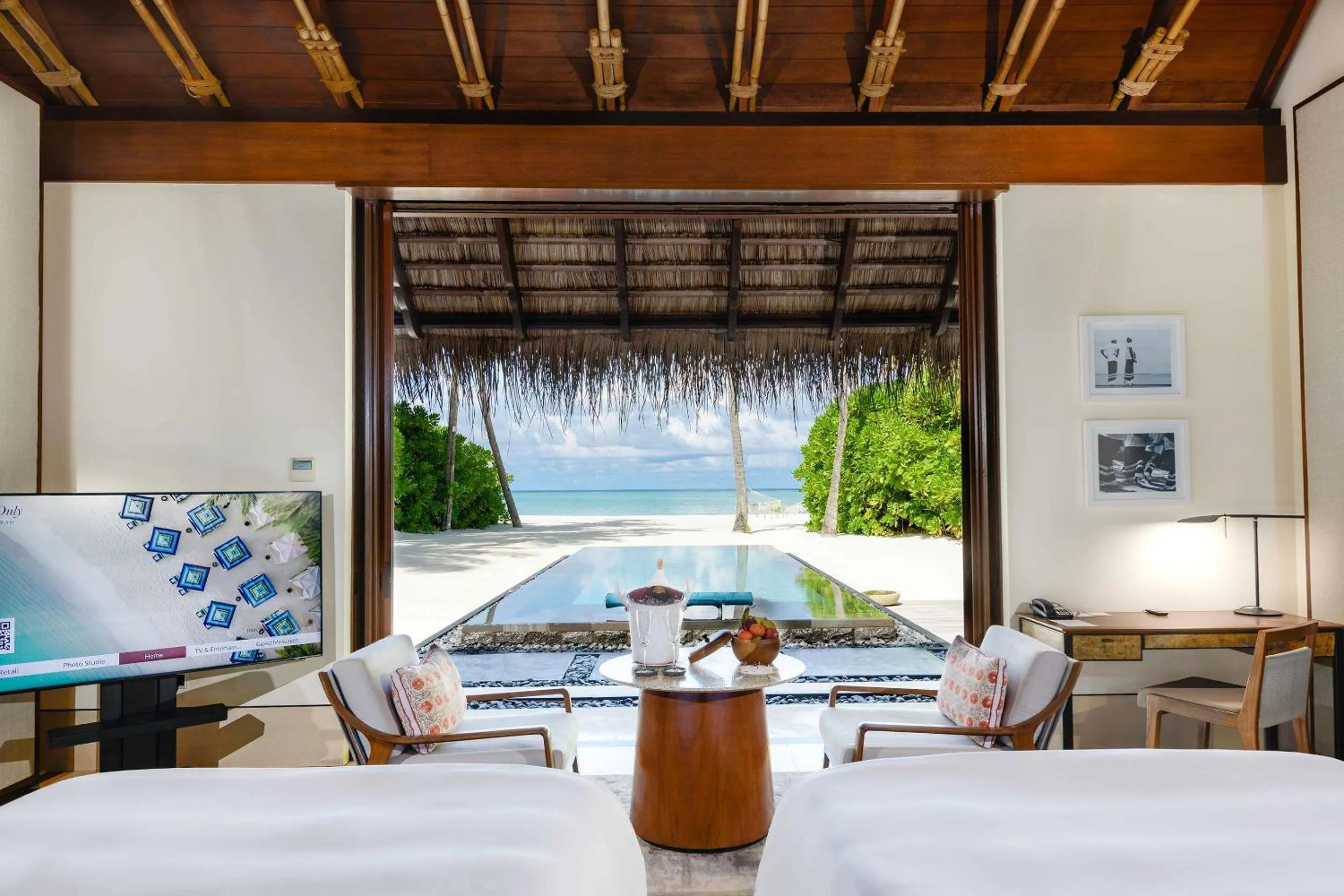 Beach Villa Two Queen Beds in One&Only Reethi Rah