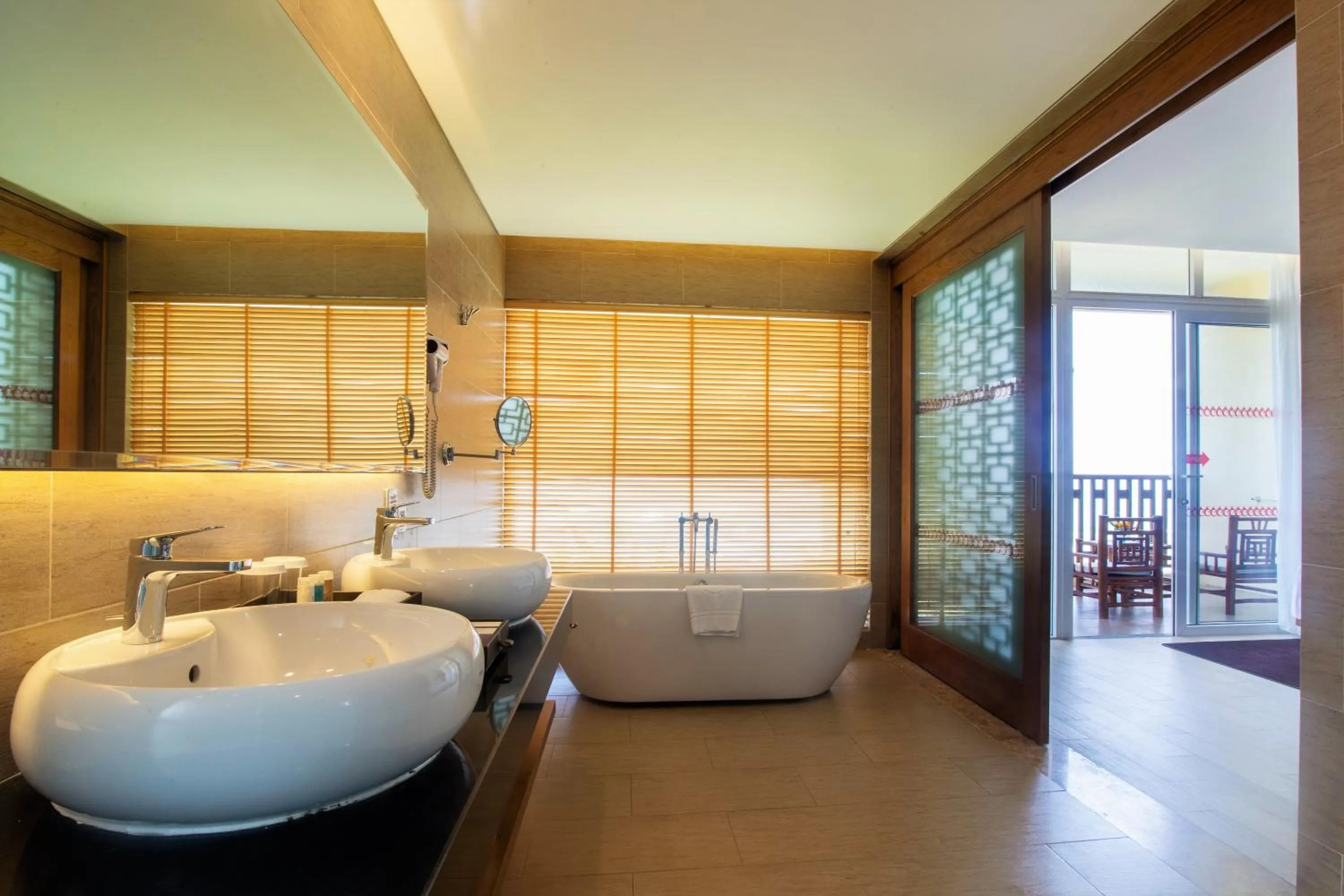  Premium Garden Suite with Balcony and Bathtub in Sandy Beach Non Nuoc Resort