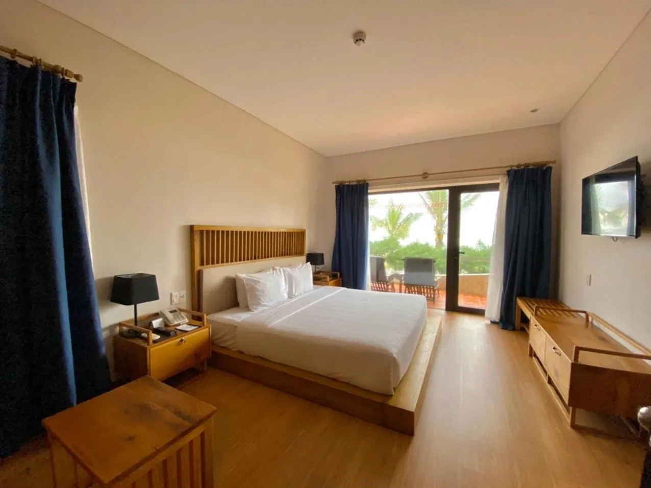 Family Bungalow with Bunk Bed and Garden View in Sandy Beach Non Nuoc Resort