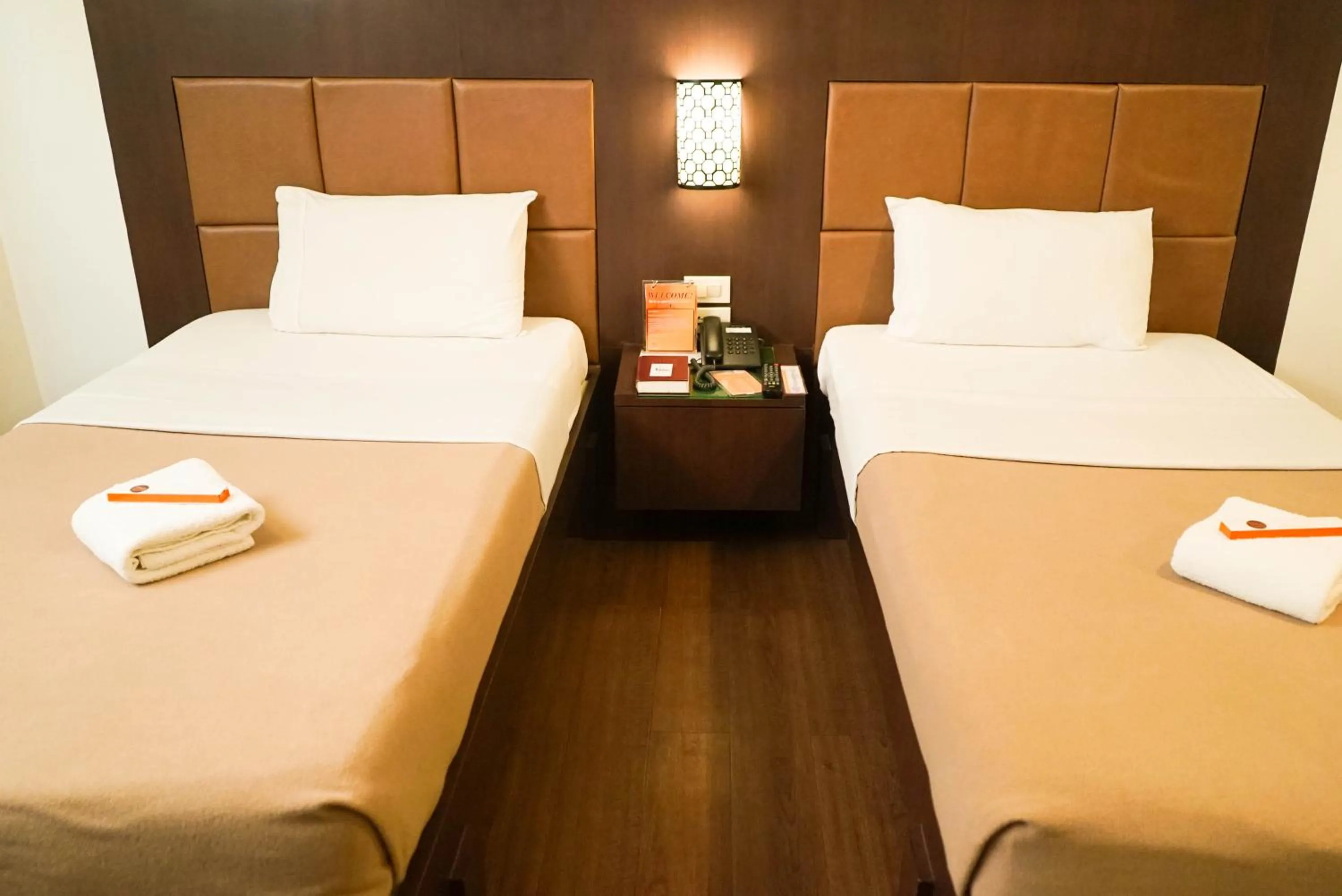 Deluxe Twin Room in Tacloban Plaza Hotel