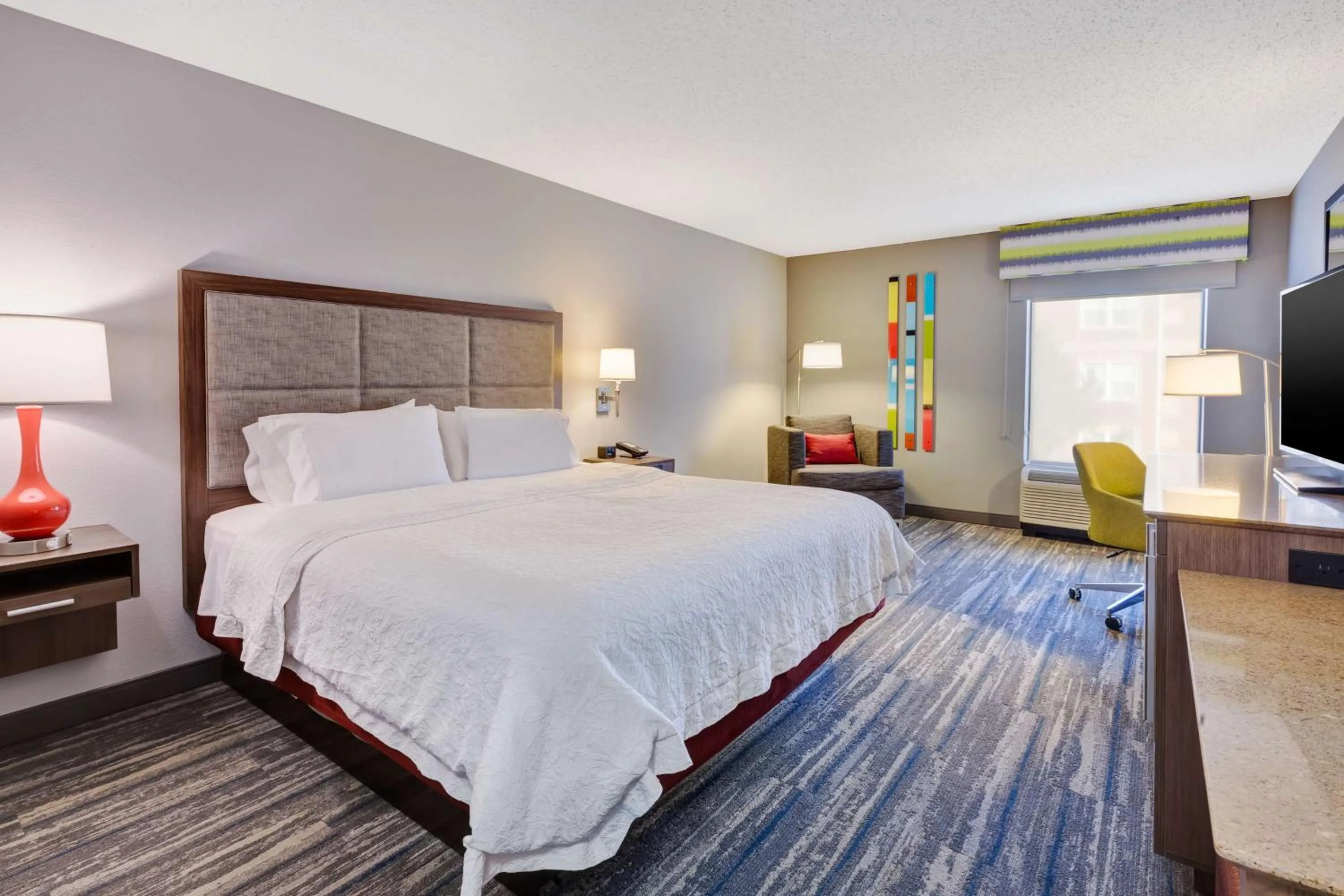 King Room - Hearing Access/Non-Smoking in Hampton Inn Cincinnati Airport-North