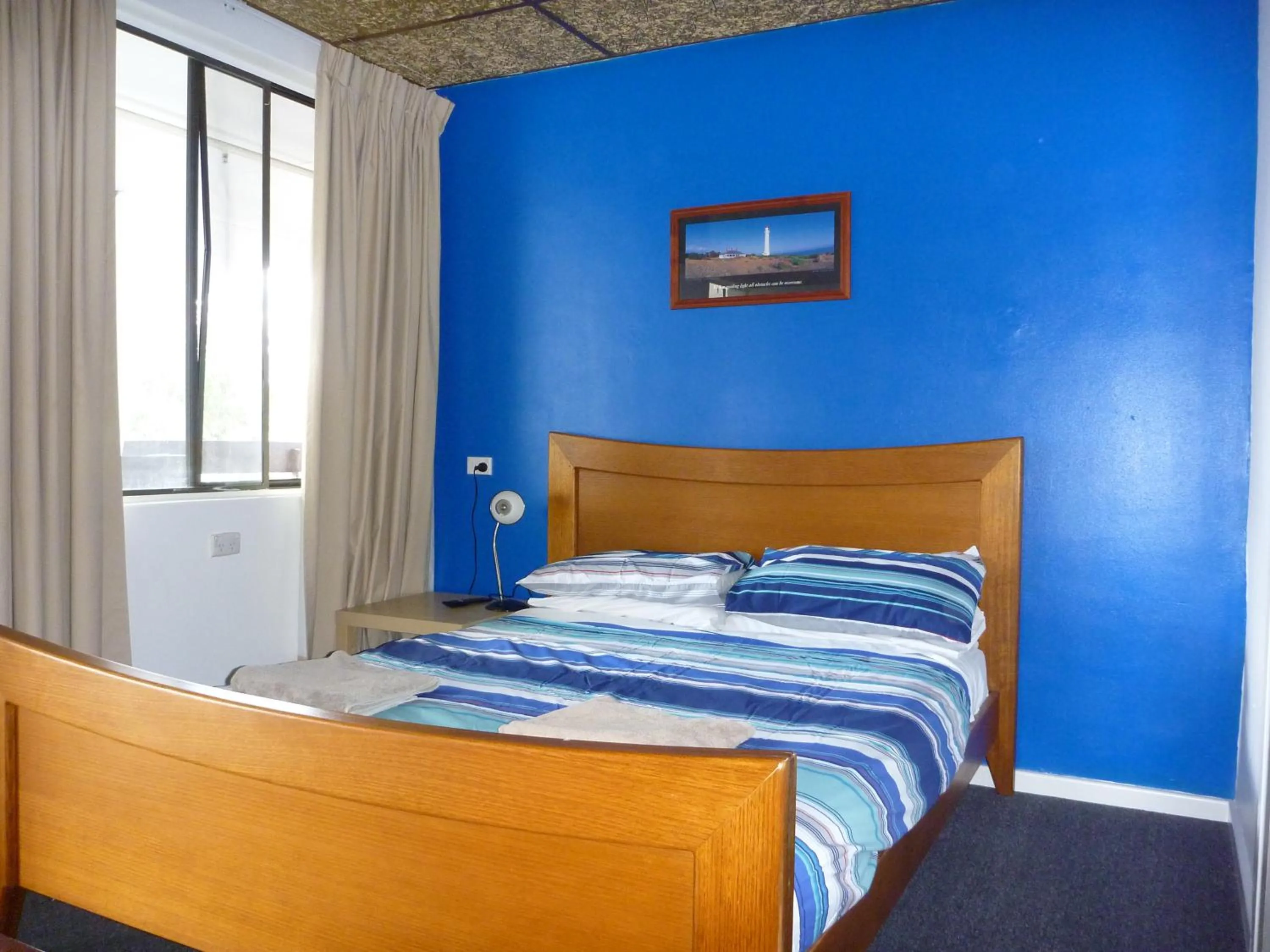 Double Room with Private Bathroom in Adelaide Travellers Inn Backpackers Hostel