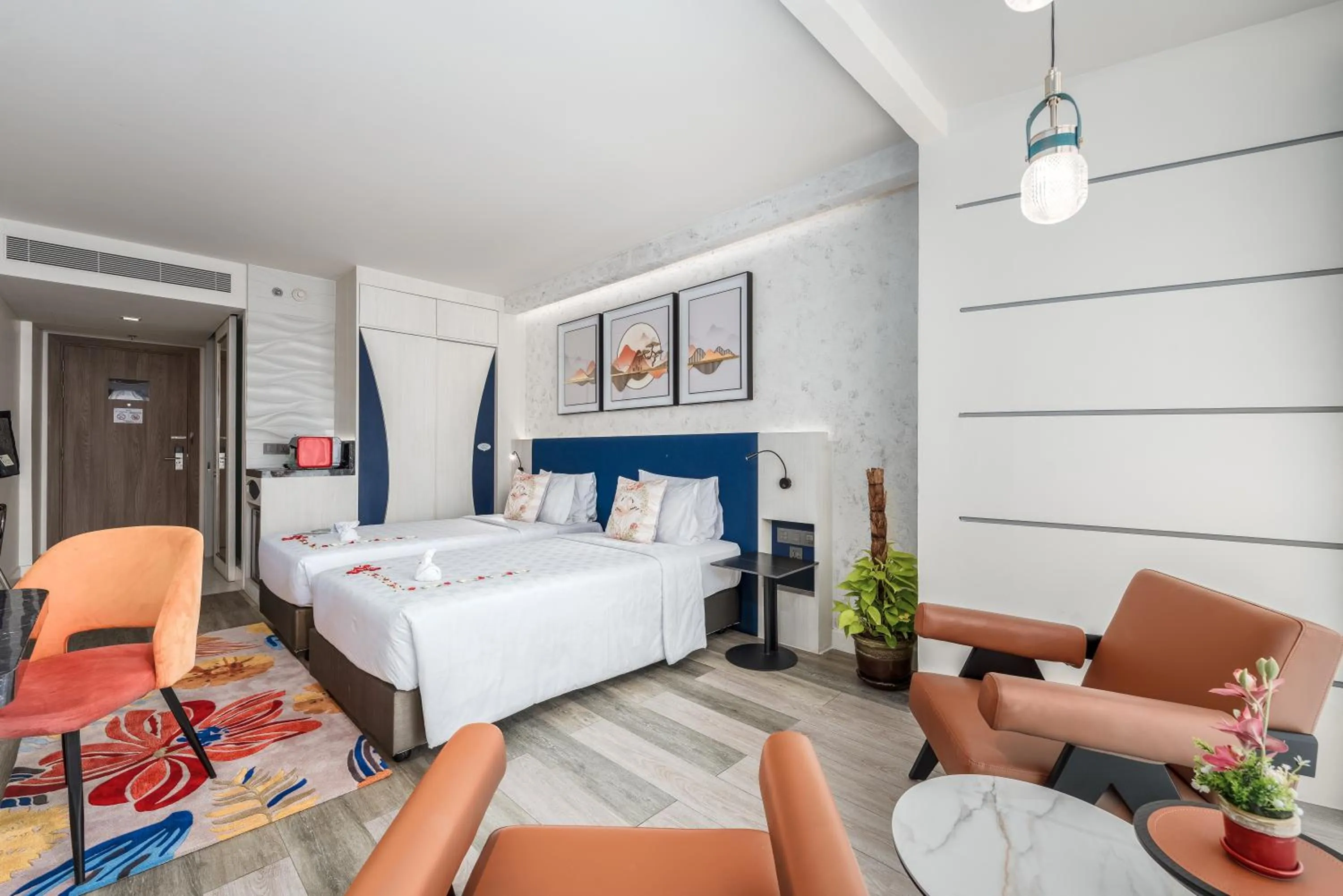 Deluxe Studio in Hotel Clover Patong Phuket - SHA Plus