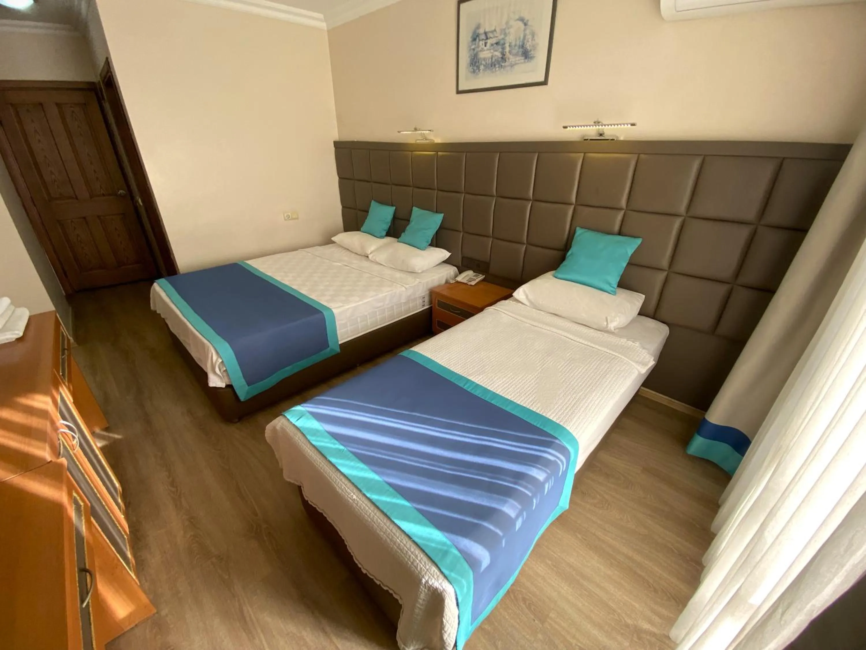 Large Double Room in Prima Hotel