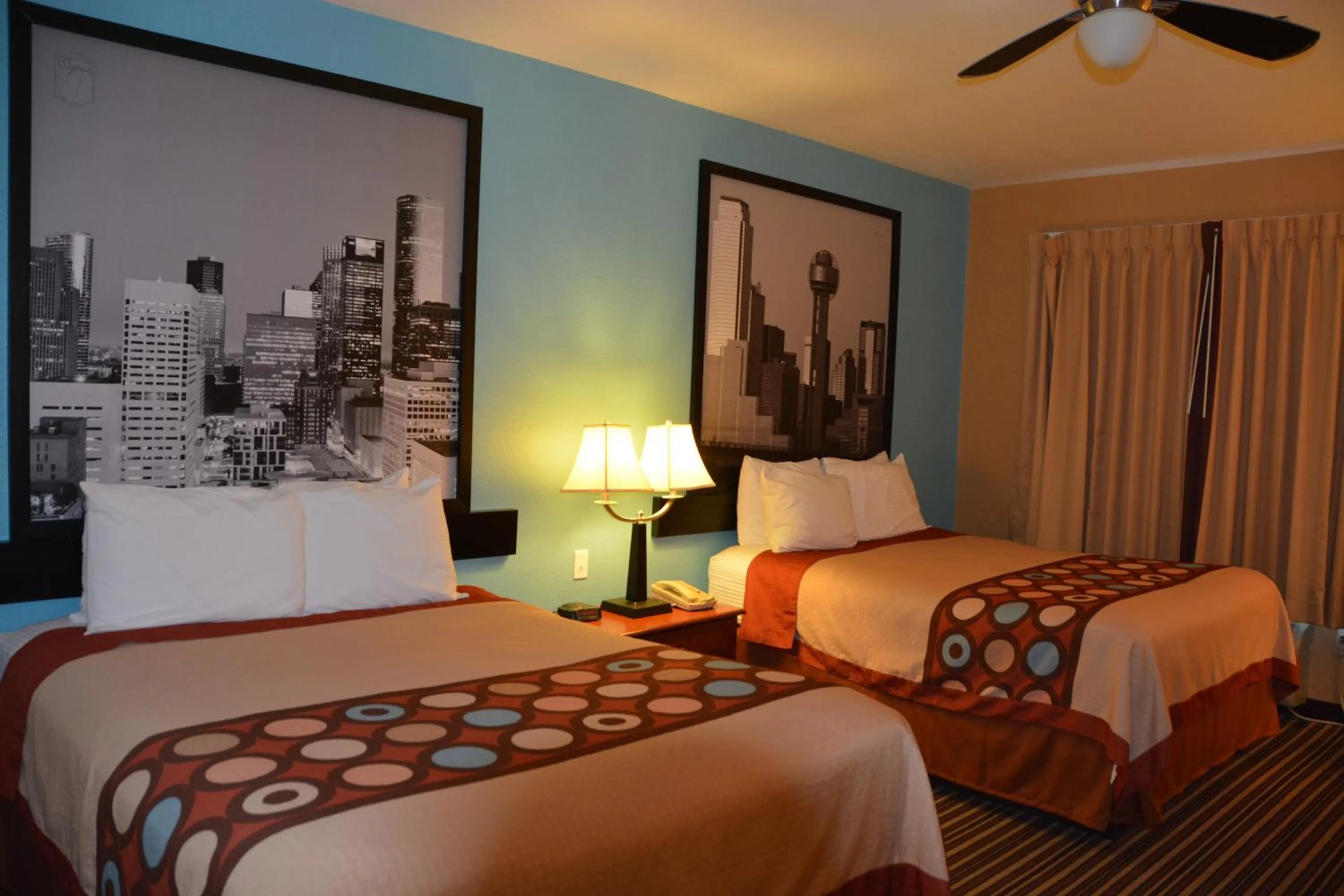 Queen Room with Two Queen Beds - Non-Smoking in Super 8 by Wyndham Austin/Airport South