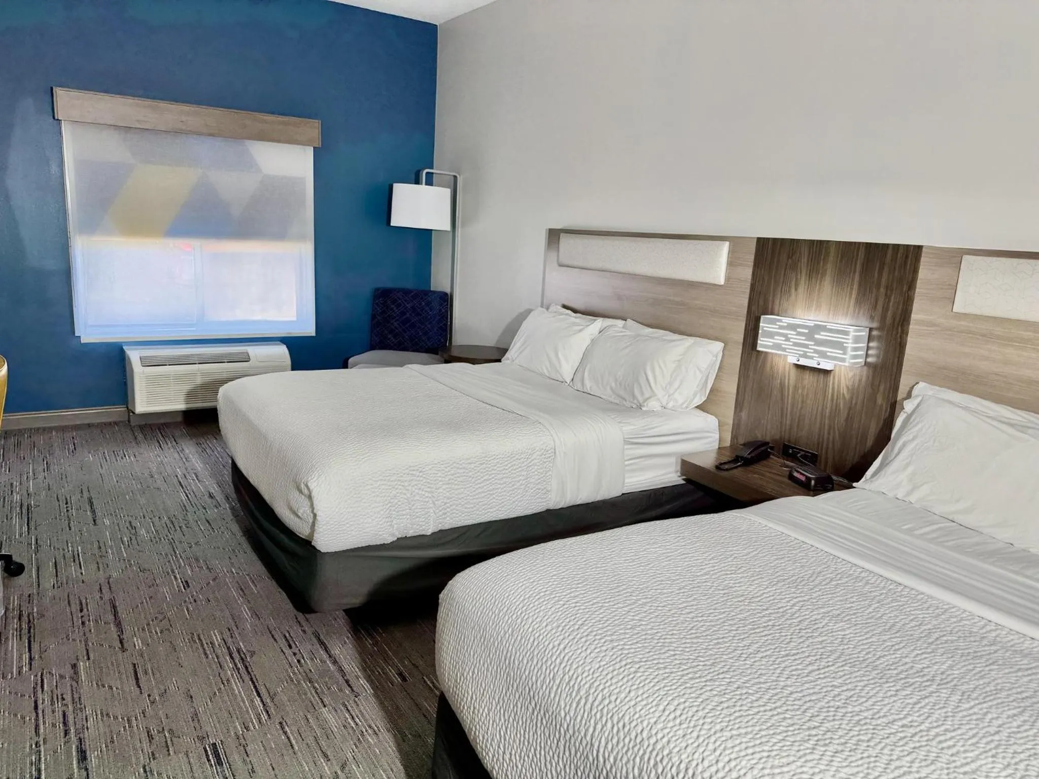 Standard Queen Room with Two Queen Beds in Holiday Inn Express Topeka North by IHG