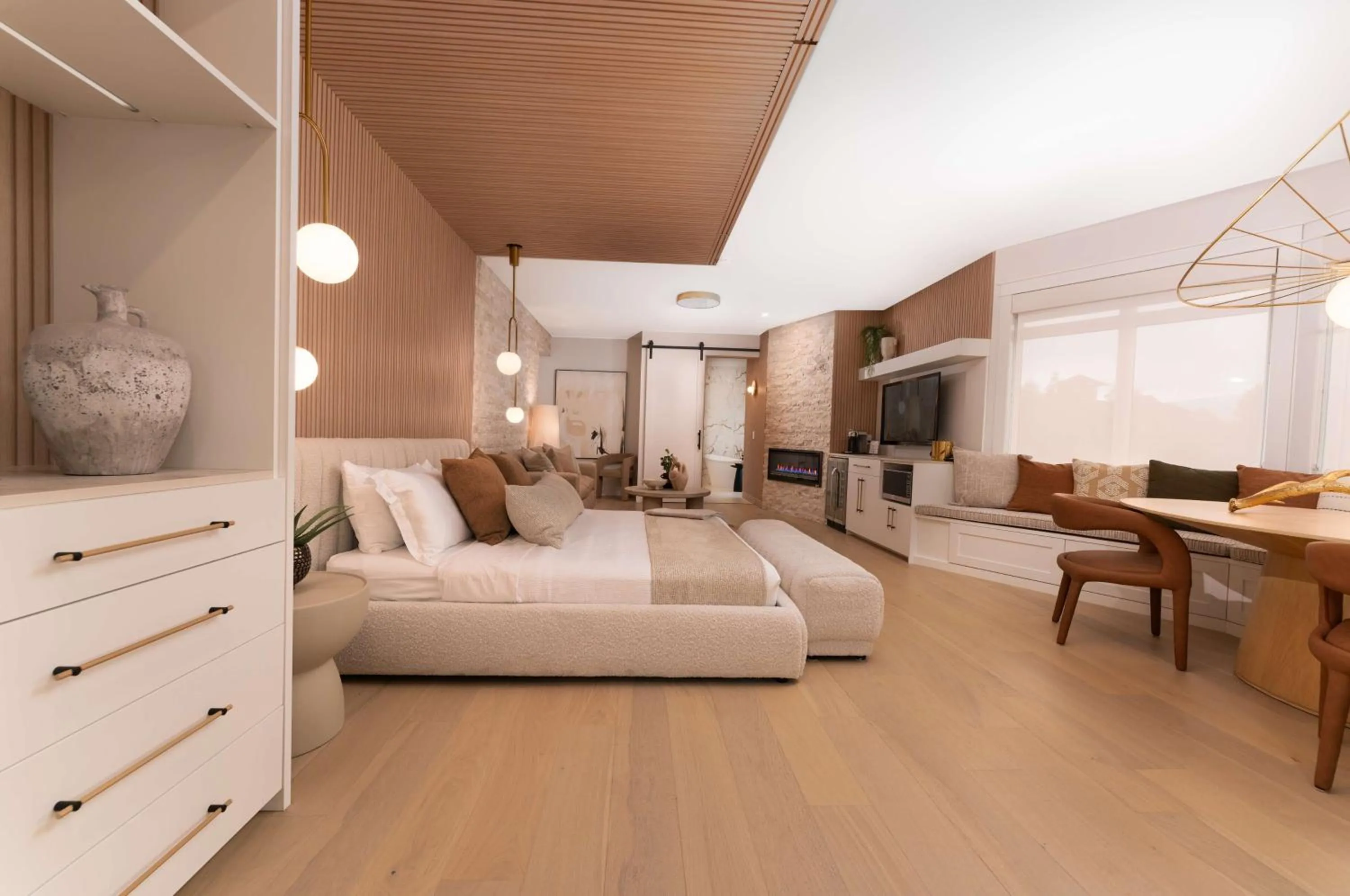 Superior King Suite with Balcony and Fireplace - Non-Smoking in Prestige Beach House, WorldHotels Crafted