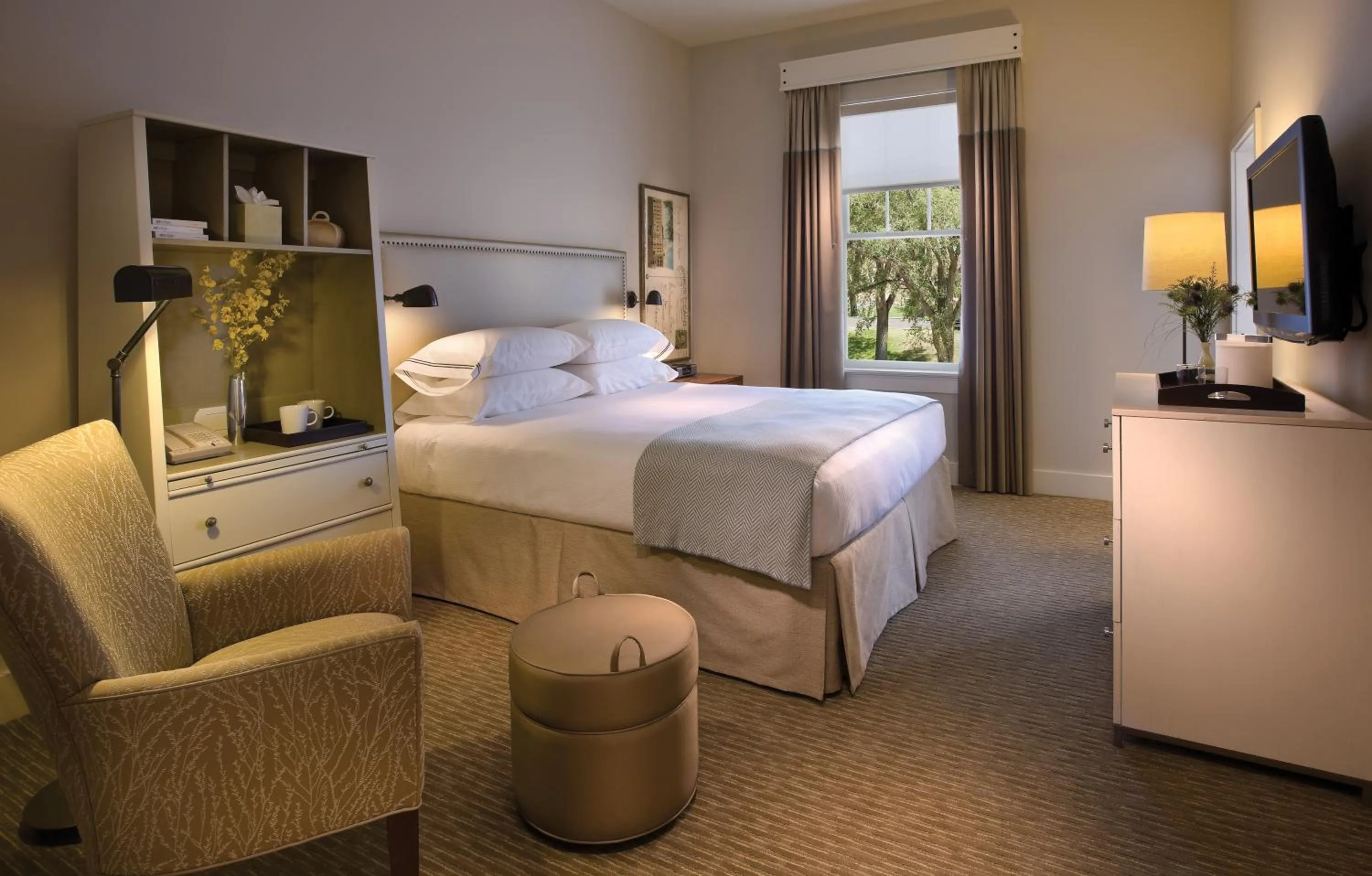 Traditional King Room - single occupancy in Hotel Parq Central Albuquerque