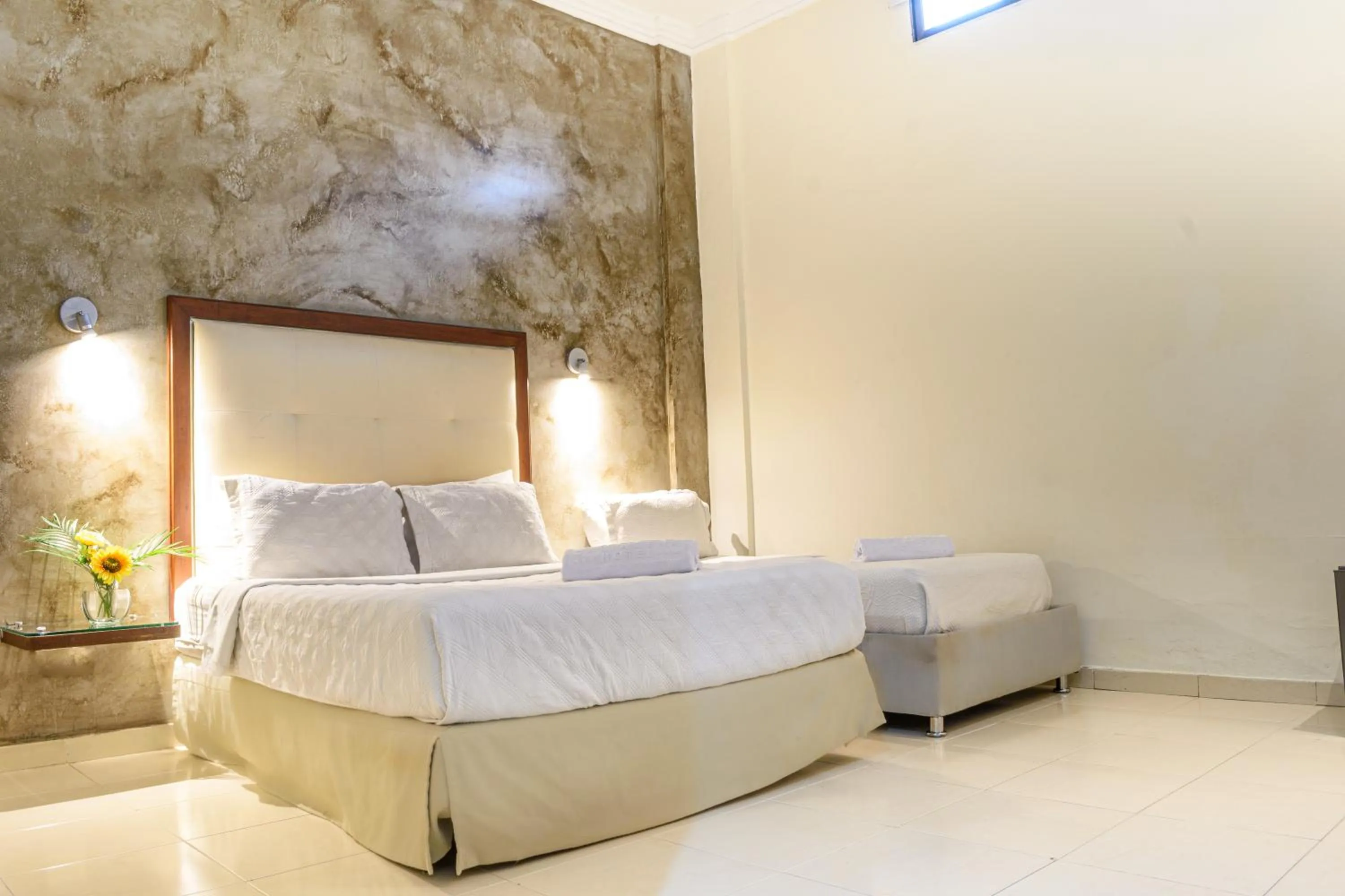 Economy Triple Room in Hotel Virrey Cartagena