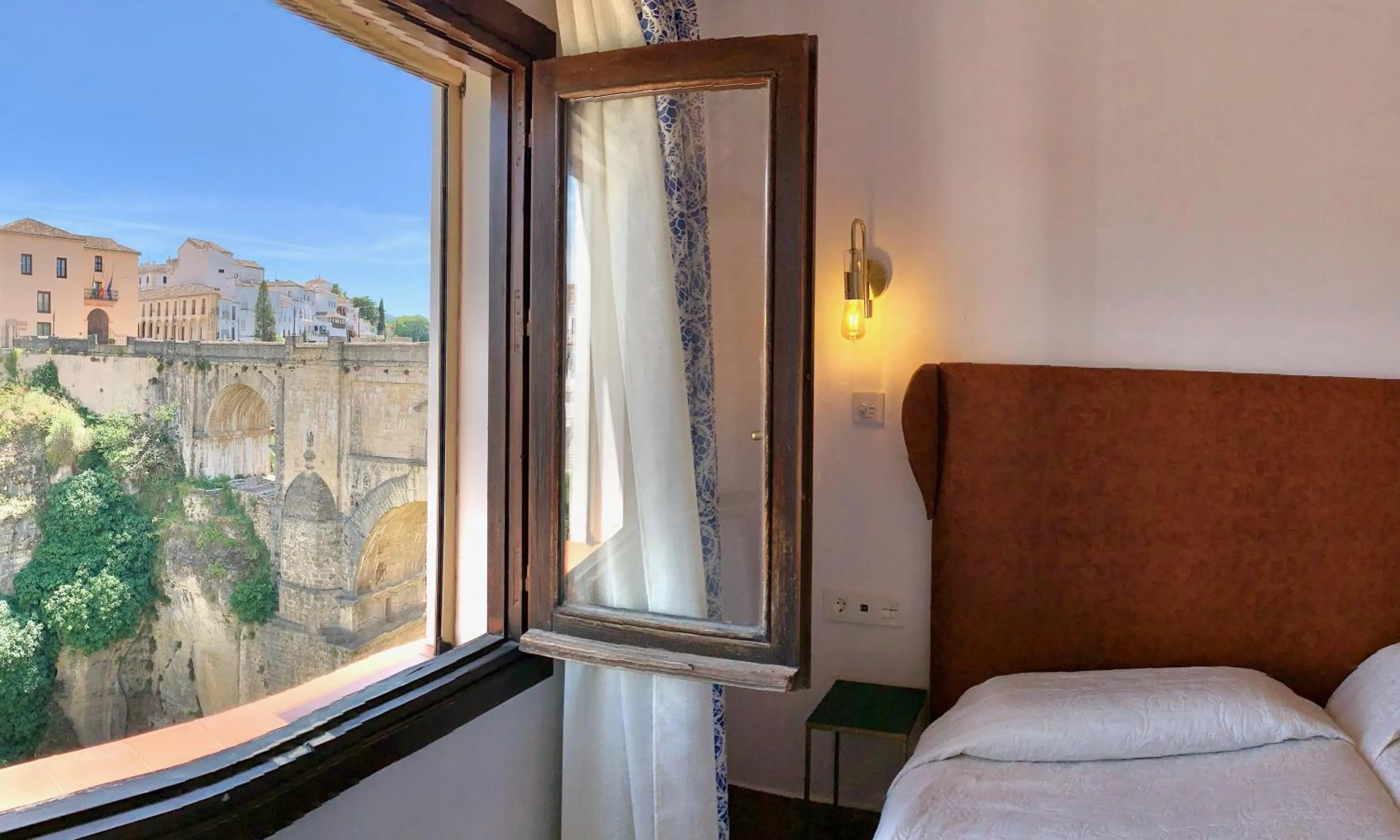 Double or Twin Room with view to Puente Nuevo	 in Hotel Don Miguel