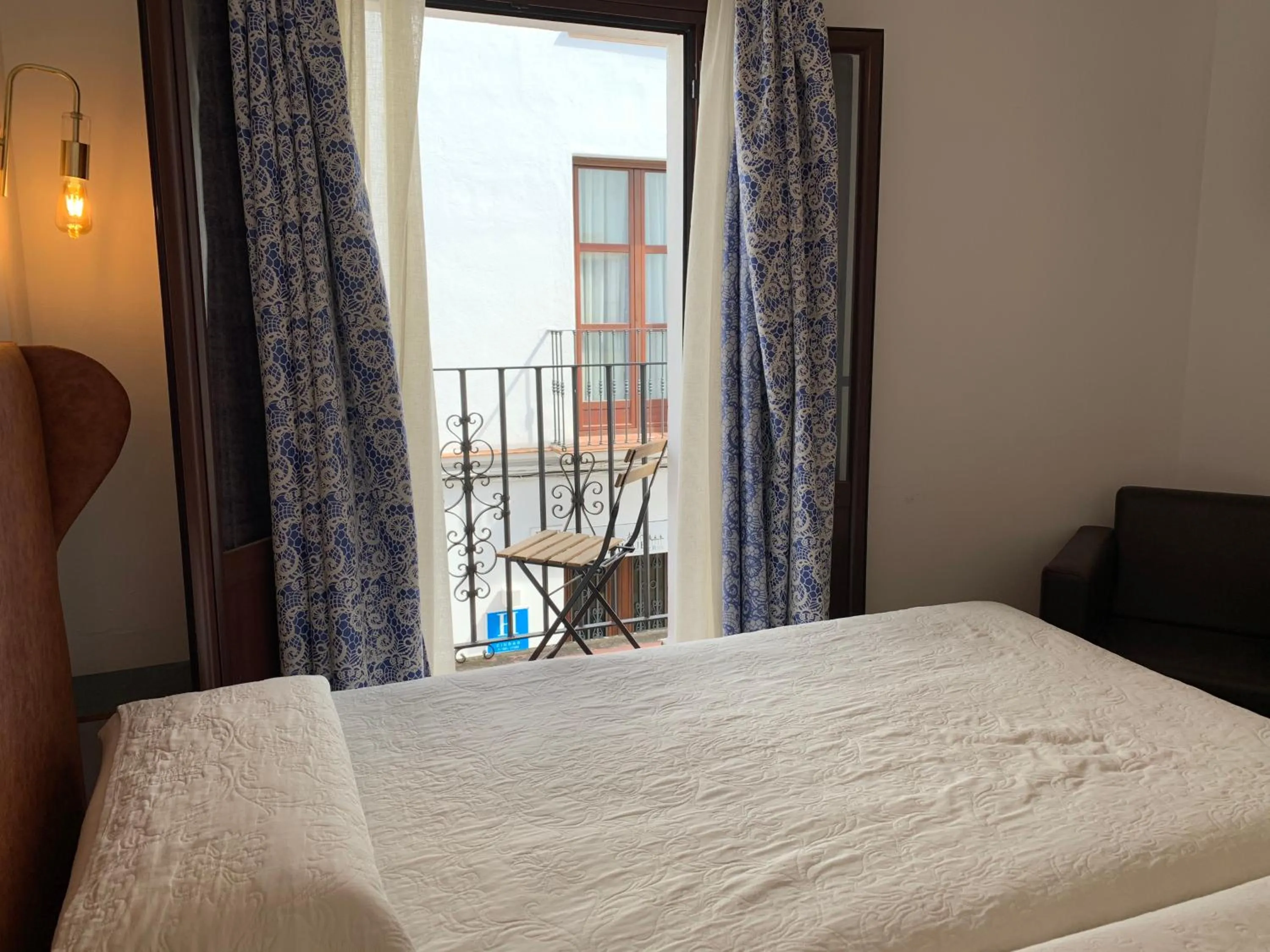 Double or Twin Room with Balcony in Hotel Don Miguel