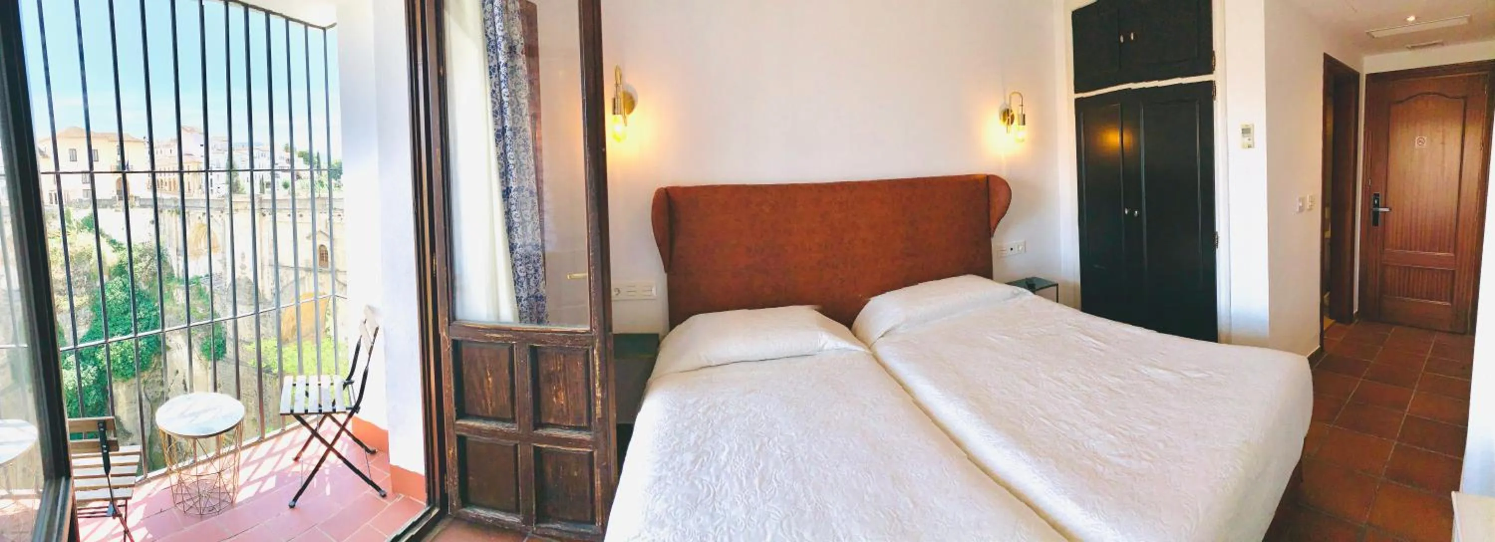 Double or Twin Room with Balcony and Puente Nuevo view in Hotel Don Miguel