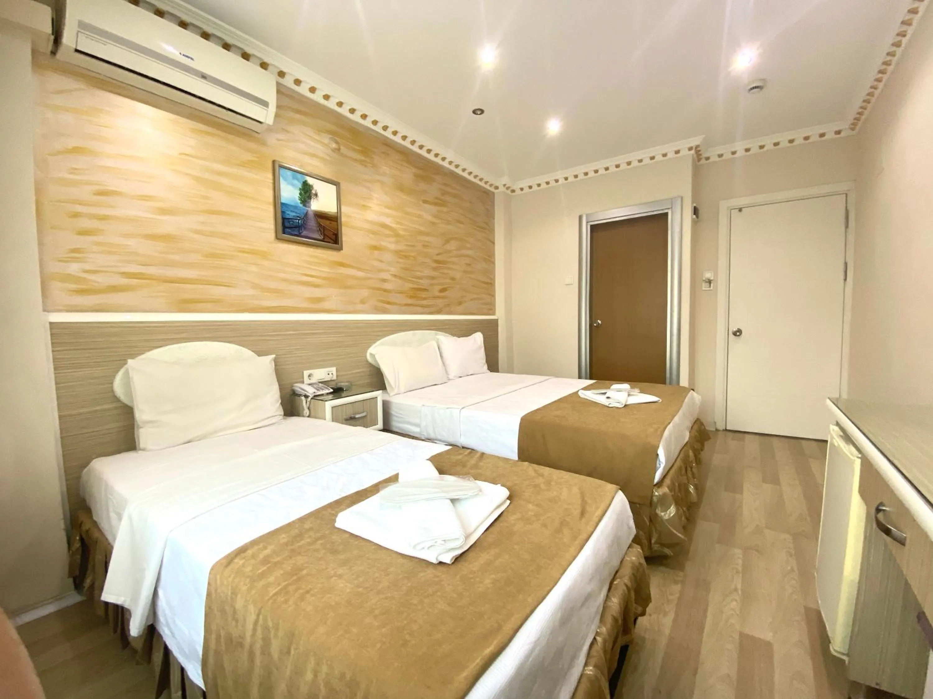 Standard Double Room in Grand Oral Hotel