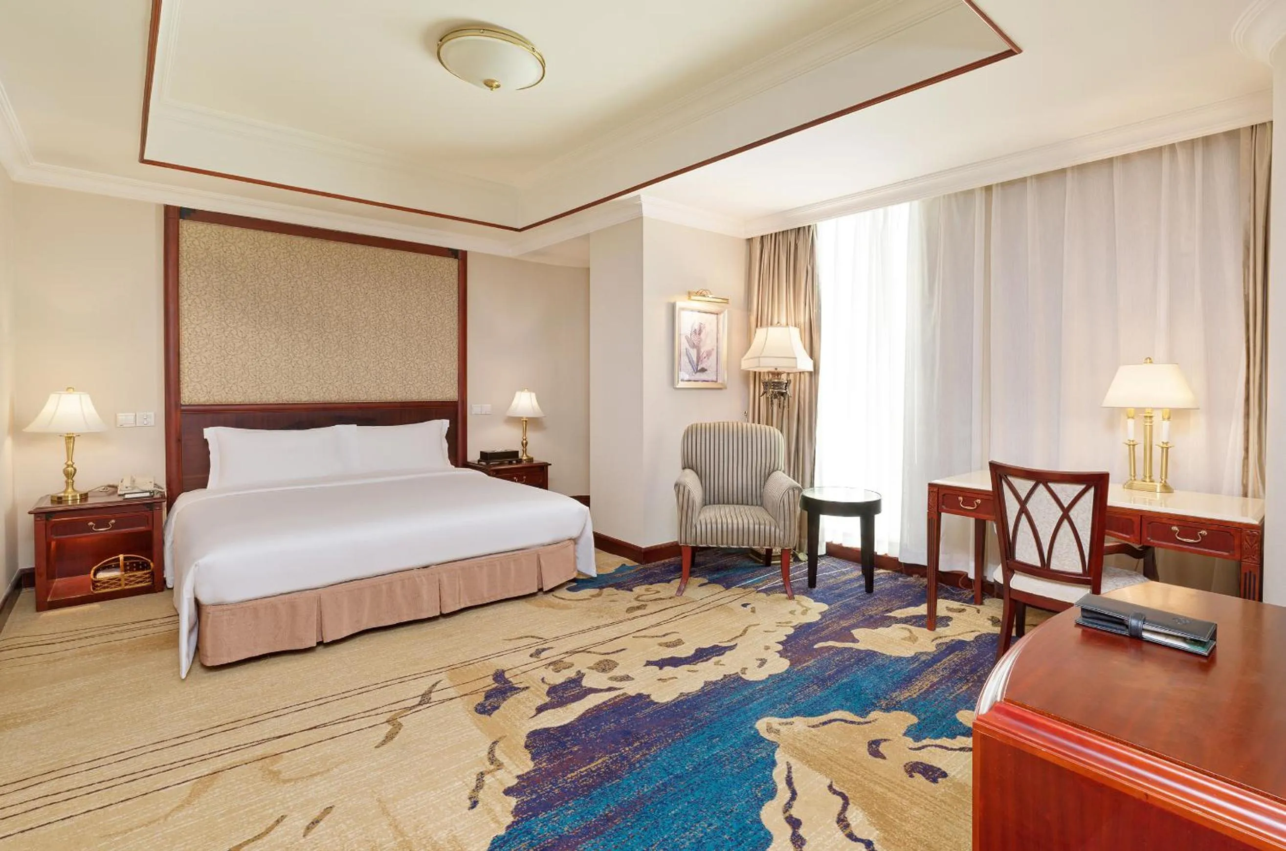 Superior Double Room in Regal Palace Hotel