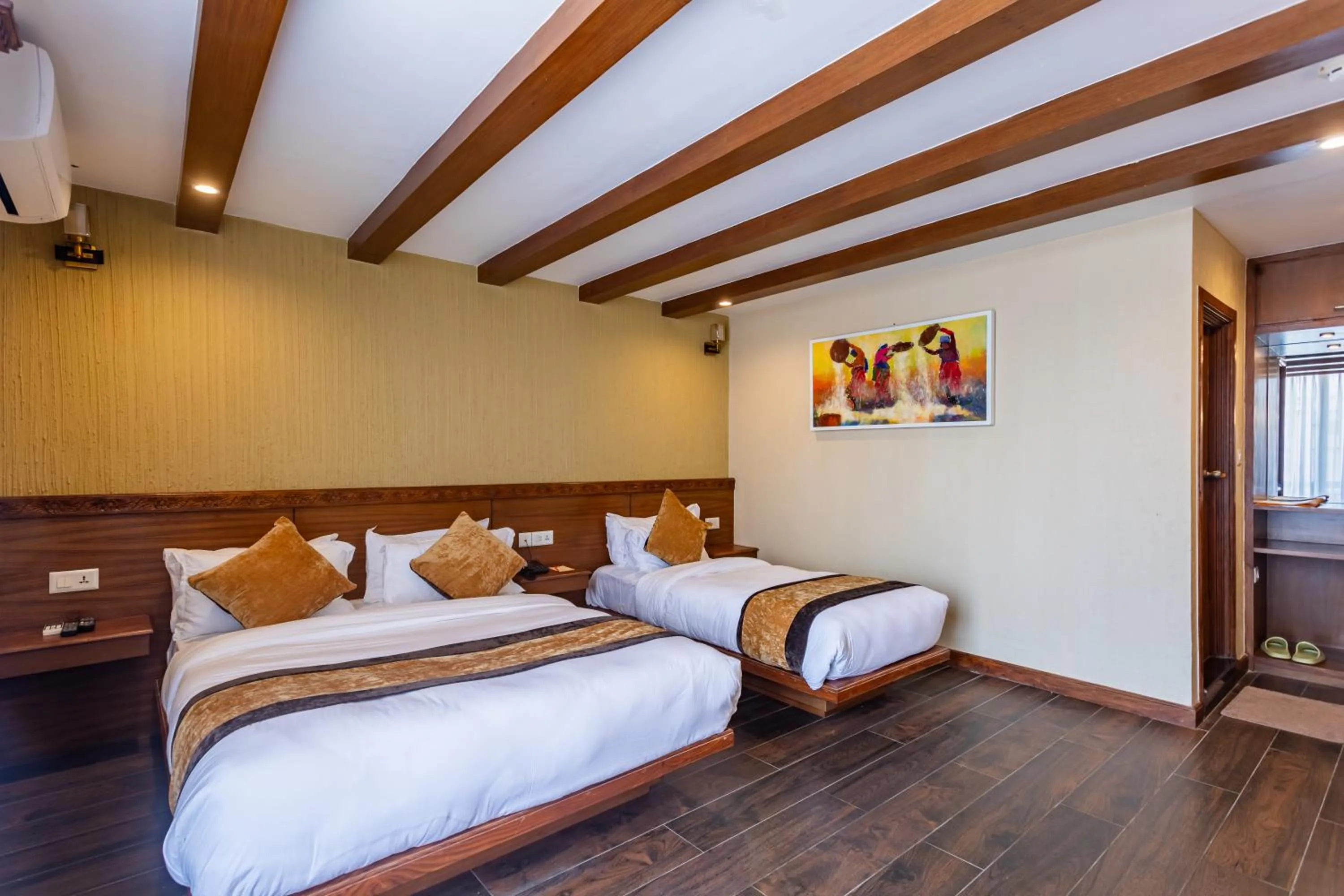 Heritage Family Room - single occupancy in Timber House by Tara Group