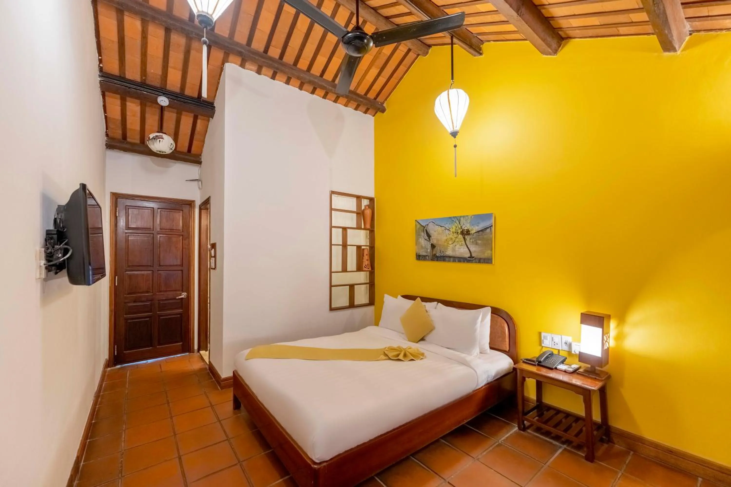 Standard Double Room in Thanh Van 1 Hotel