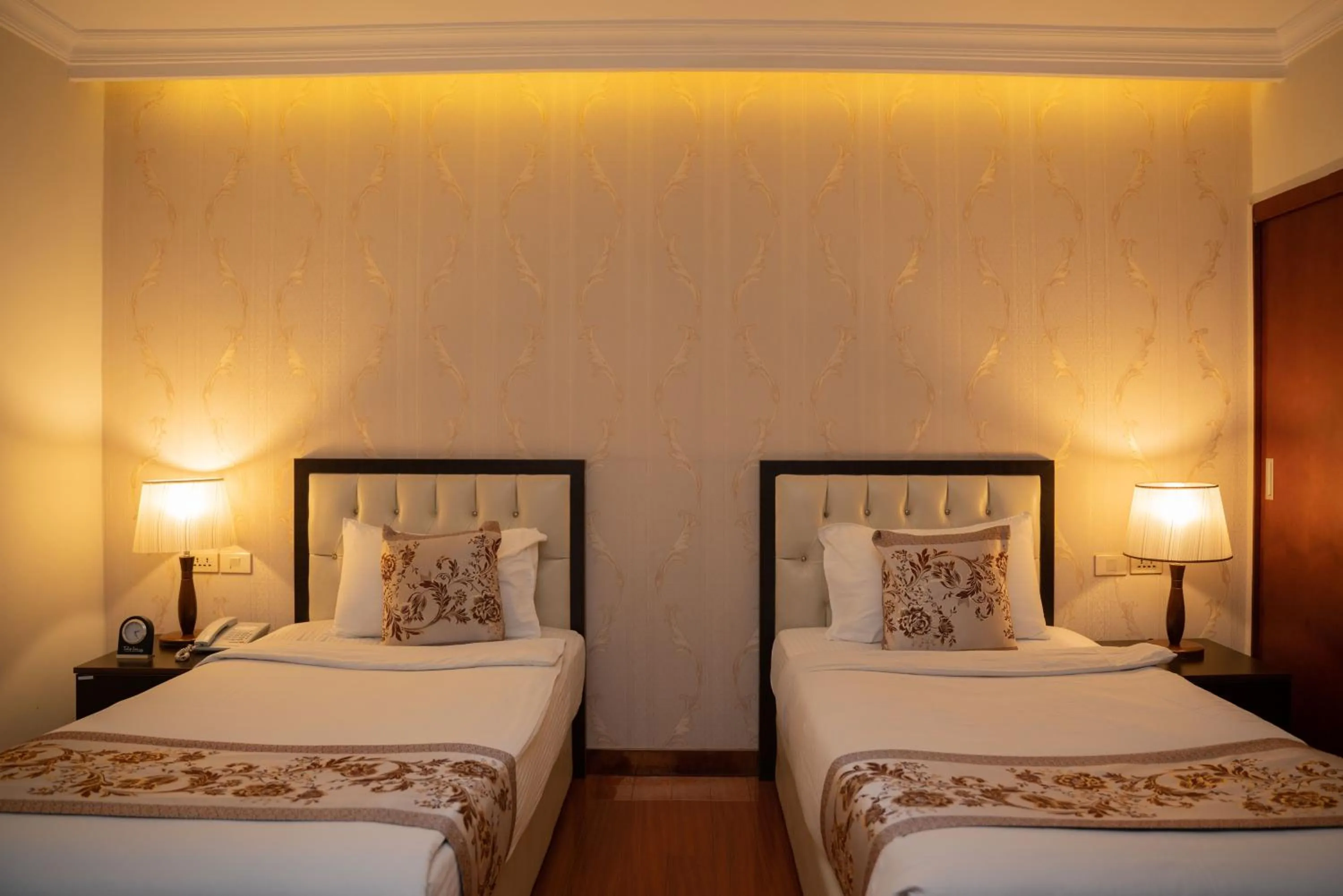 Standard Twin Room - single occupancy in Tolip Olympia Hotel