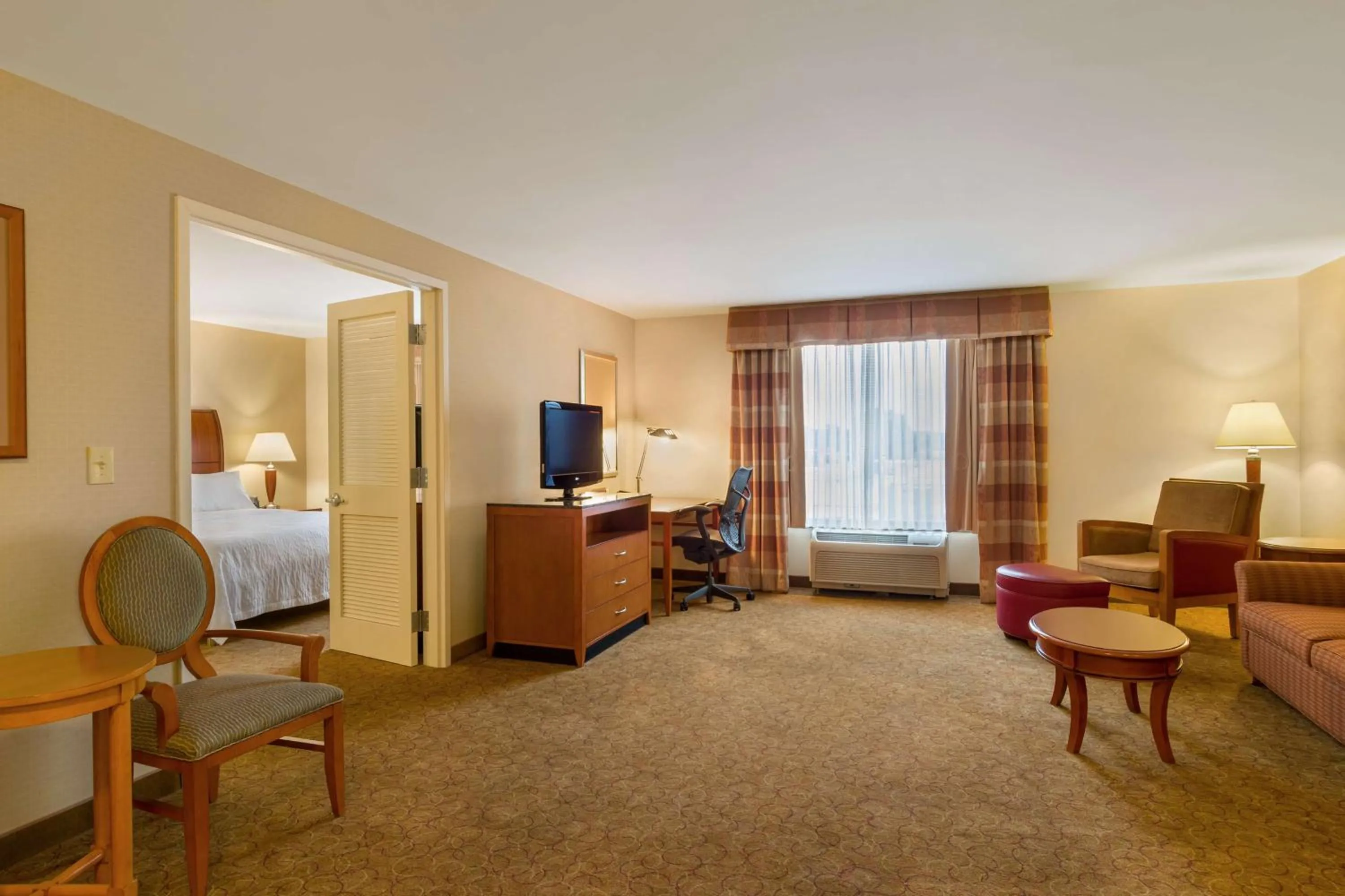 King Suite - Disability Access Hearing Accessible Roll-In Shower in Hilton Garden Inn Cleveland East / Mayfield Village