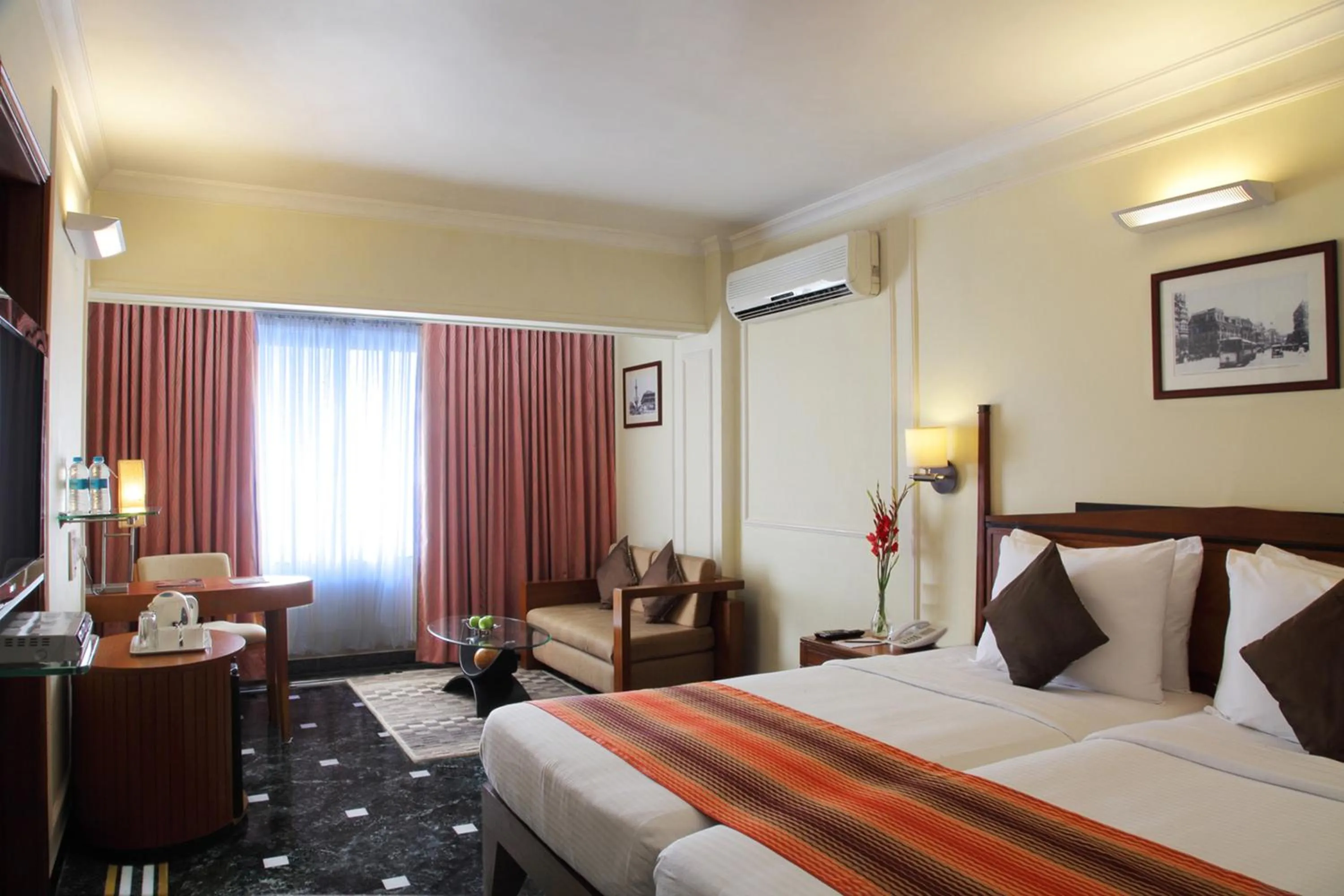 Executive Double Room - single occupancy in Hiltop Hotel