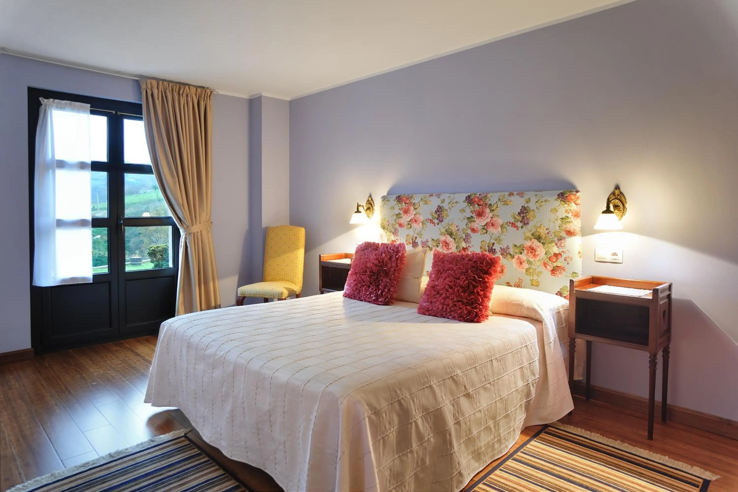 One-Bedroom Apartment (2 Adults) in La Casona de la Roza