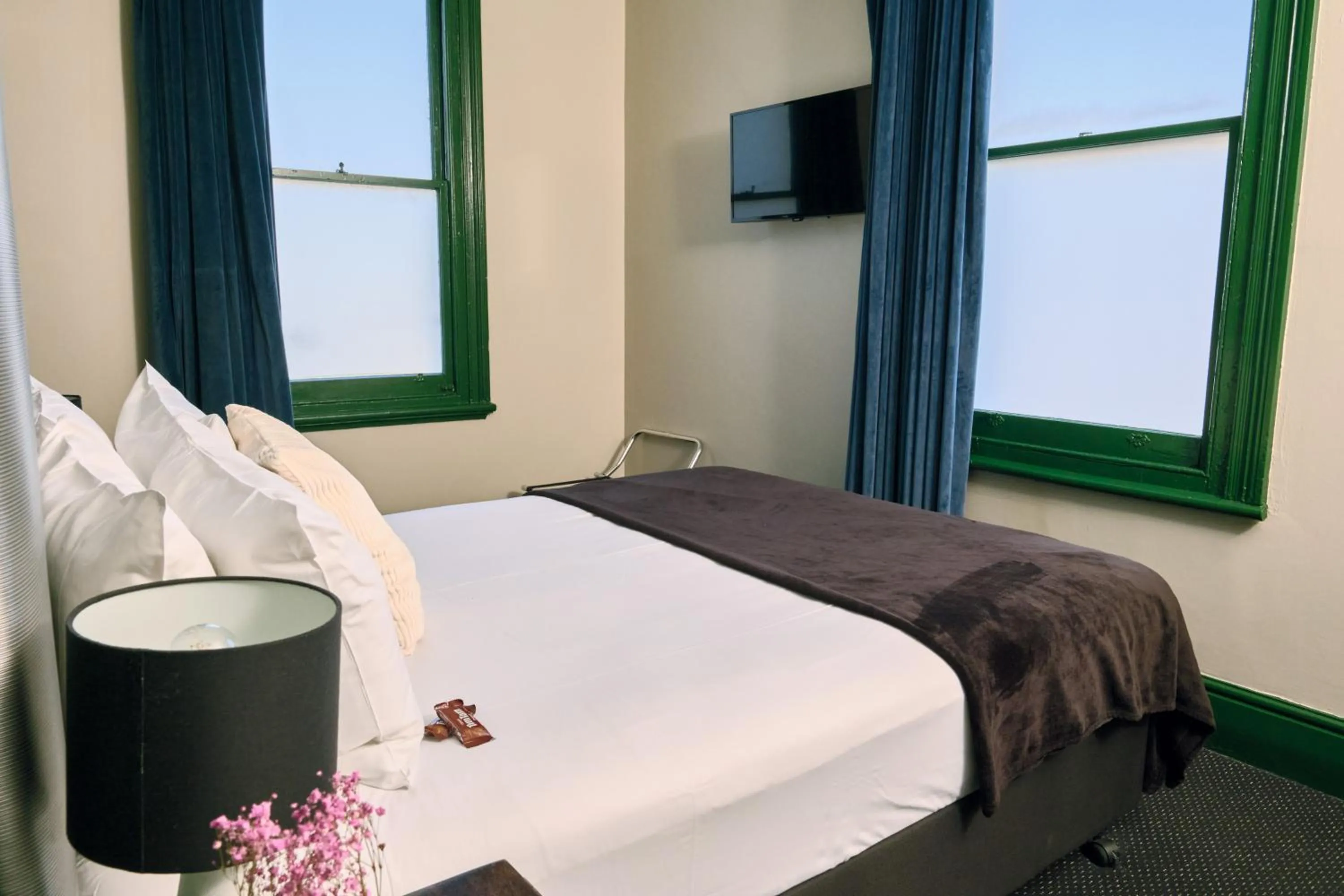 Standard Studio in The Stirling Arms Hotel