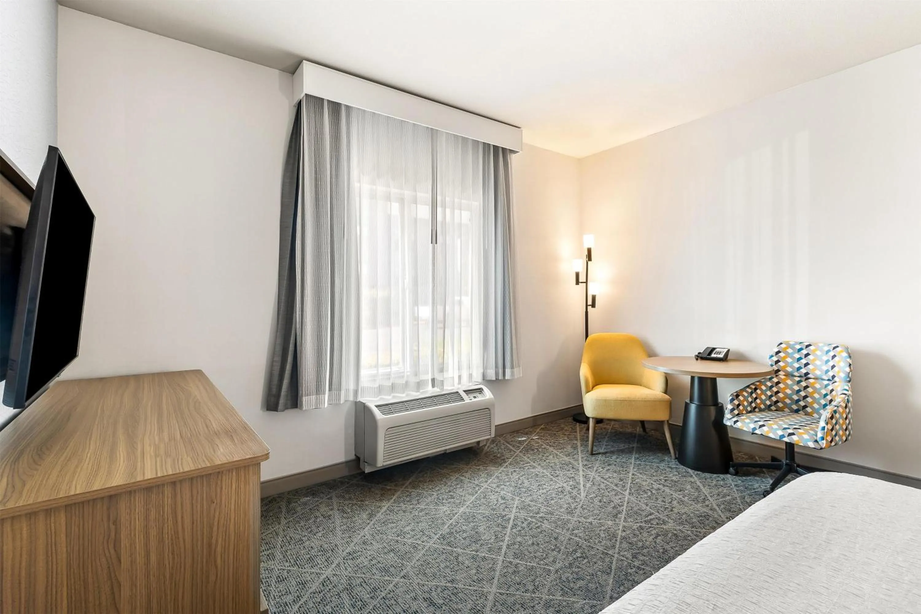 King Room with King Bed - Non-Smoking in Hampton Inn and Suites Merced