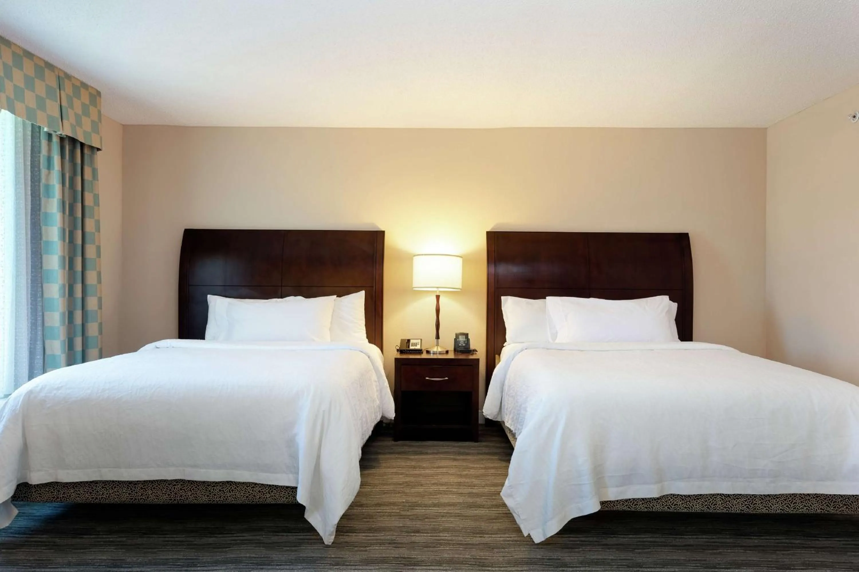 Queen Room with Two Queen Beds - Mobility and Hearing Access in Hilton Garden Inn Mobile West I-65 Airport Boulevard