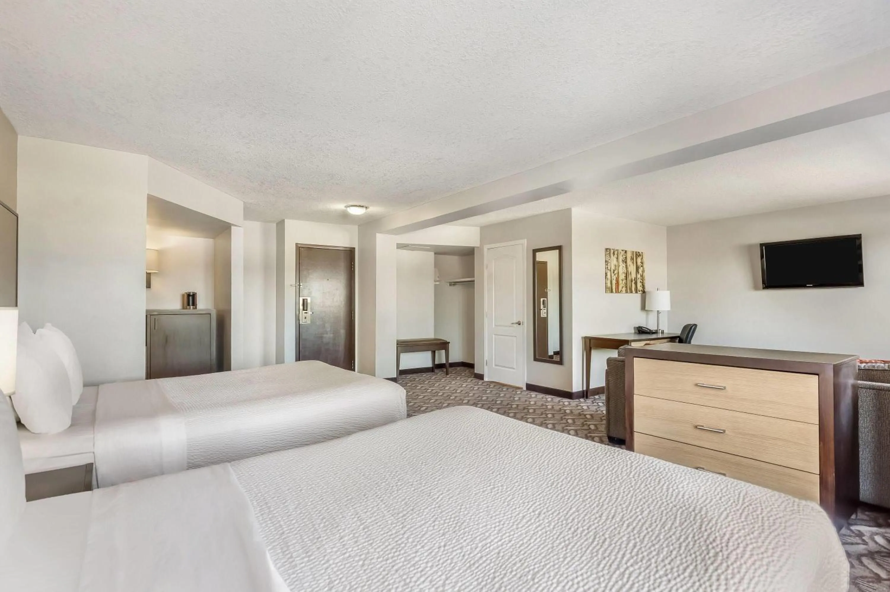 Queen Studio Suite with Balcony - Non-Smoking in Days Inn by Wyndham Airdrie