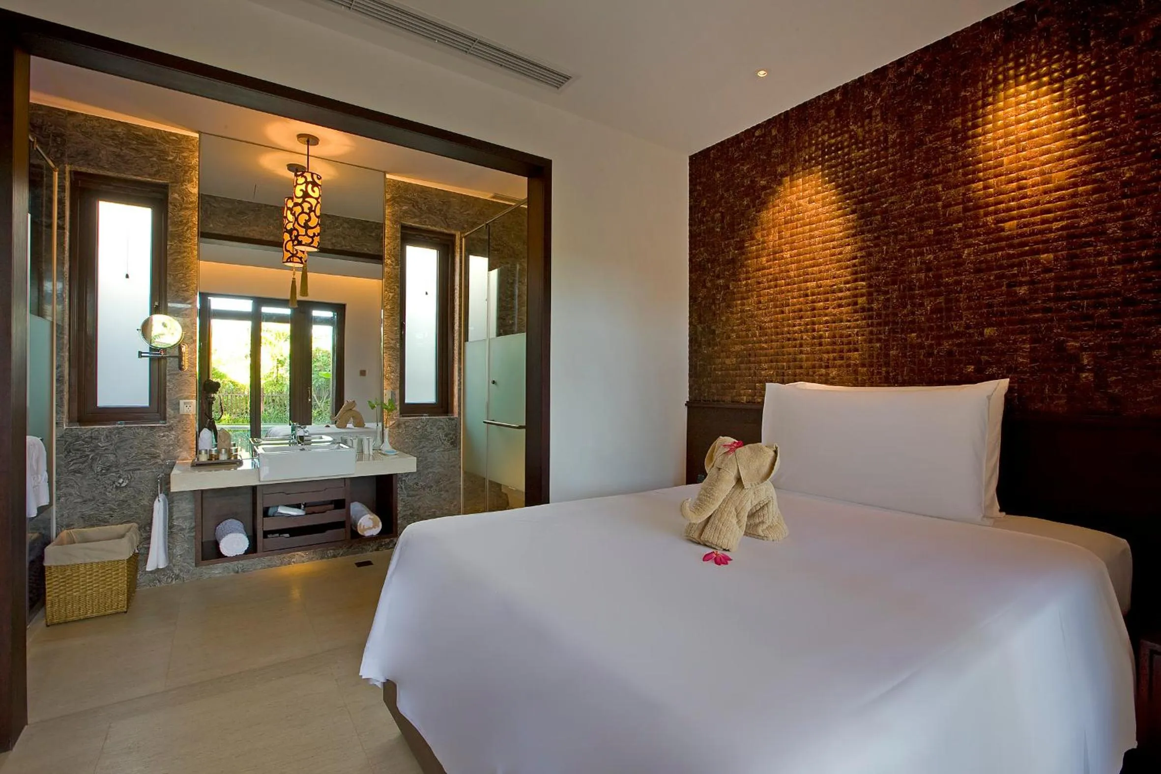  Deluxe Two-Bedroom Villa with Private Pool in Narada Resort & Spa Perfume Bay Sanya - All Villas
