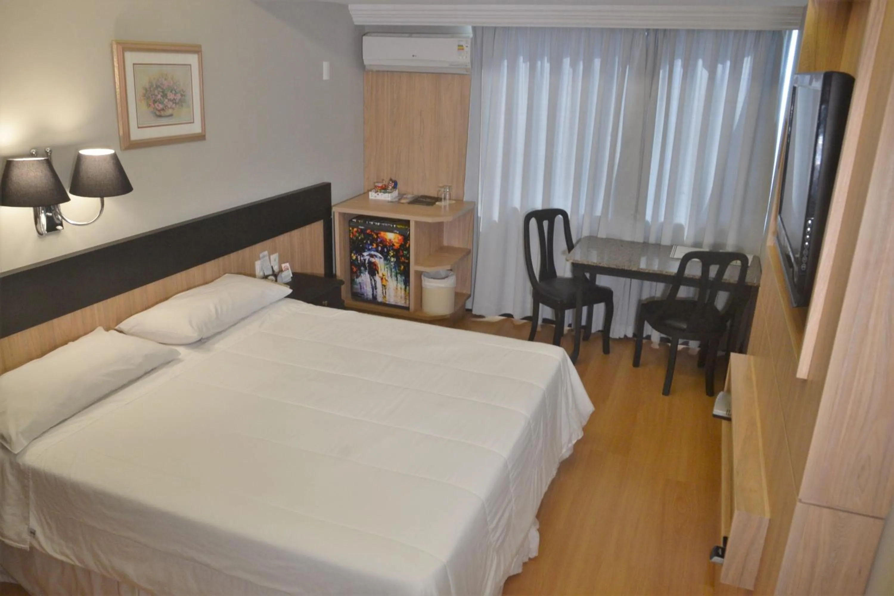 Queen Room - single occupancy in Premium Vila Velha Ponta Grossa
