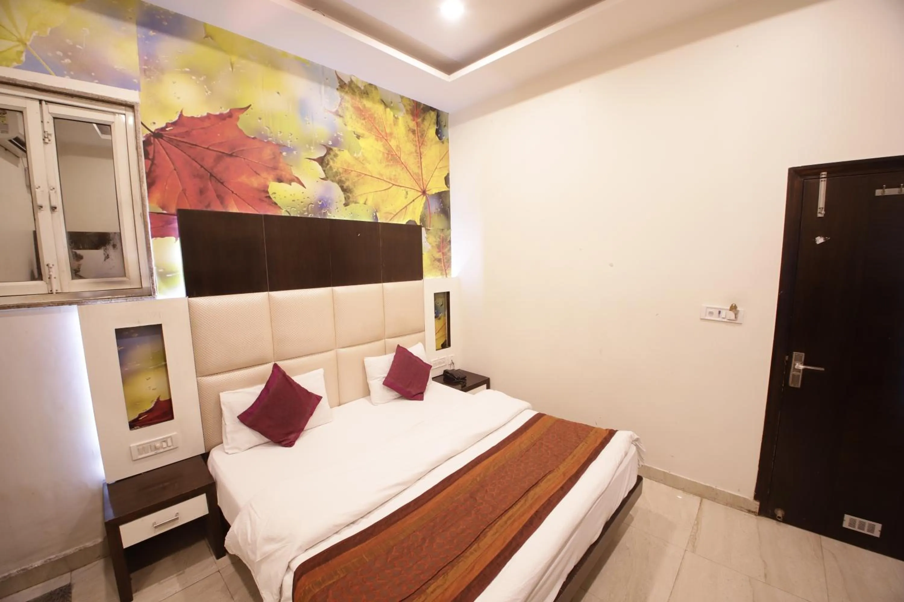Superior Double Room in Hotel Golden Wings
