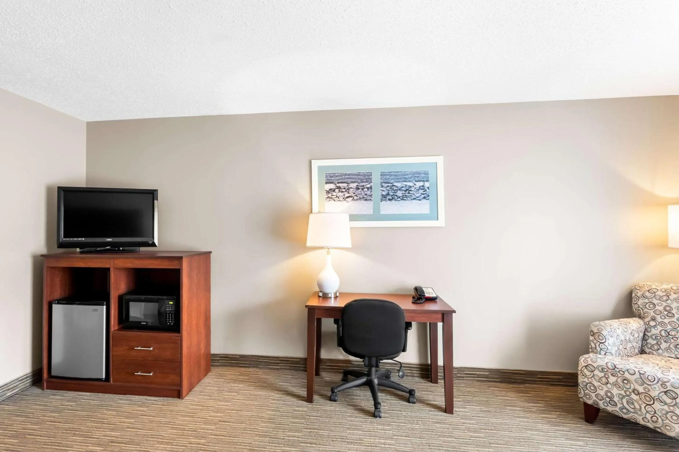 Queen Room with Two Queen Beds - Top Floor/Non Smoking in Quality Inn & Suites Gorham Riverside