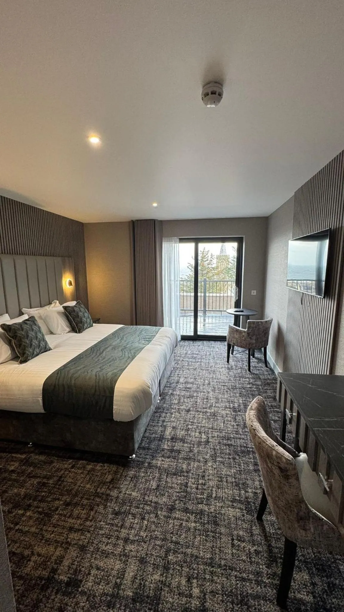 Deluxe King Room with Terrace - single occupancy in The Knowes Hotel & Restaurant
