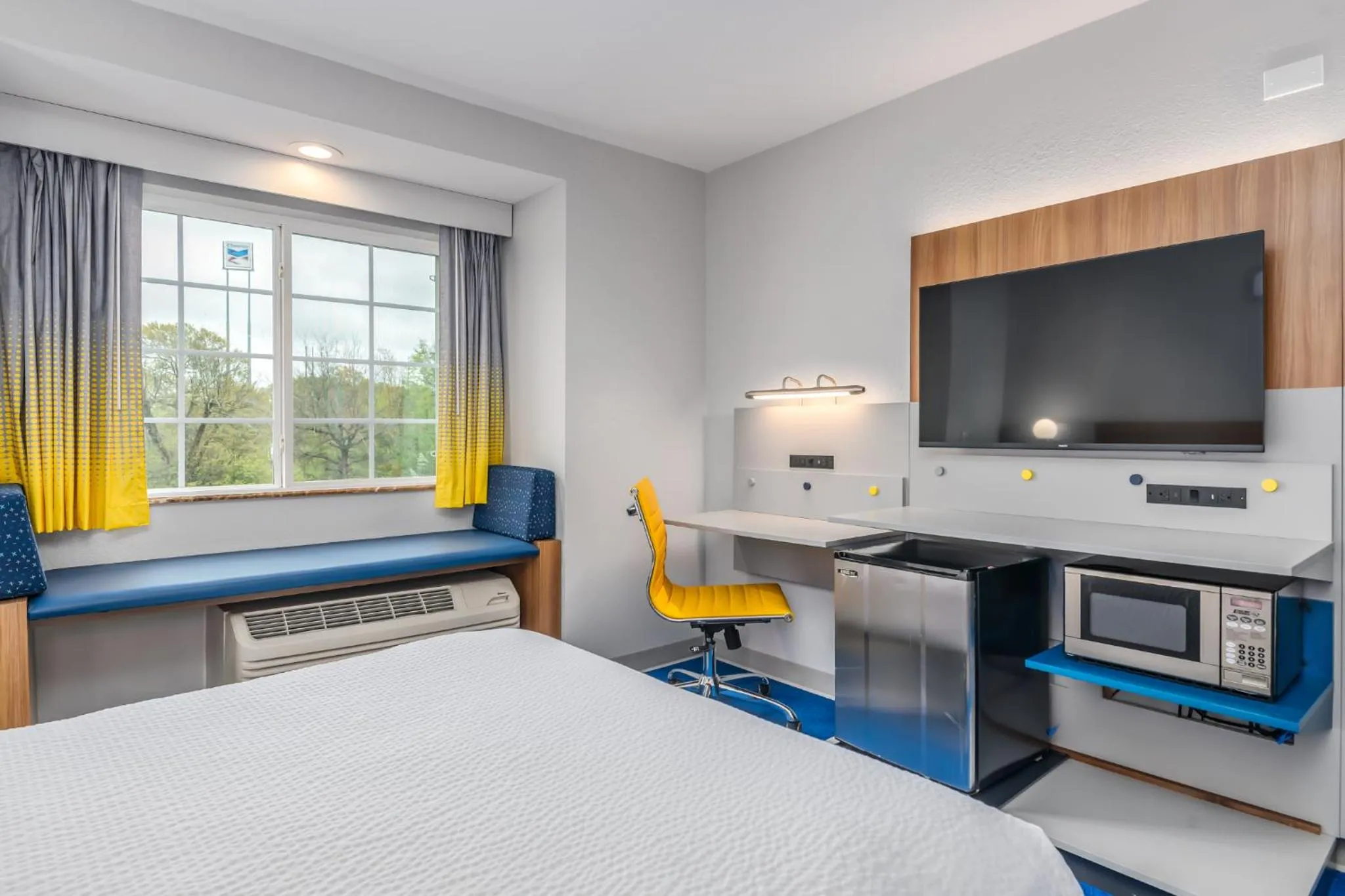 Queen Room - Non-Smoking in Microtel Inn and Suites Montgomery