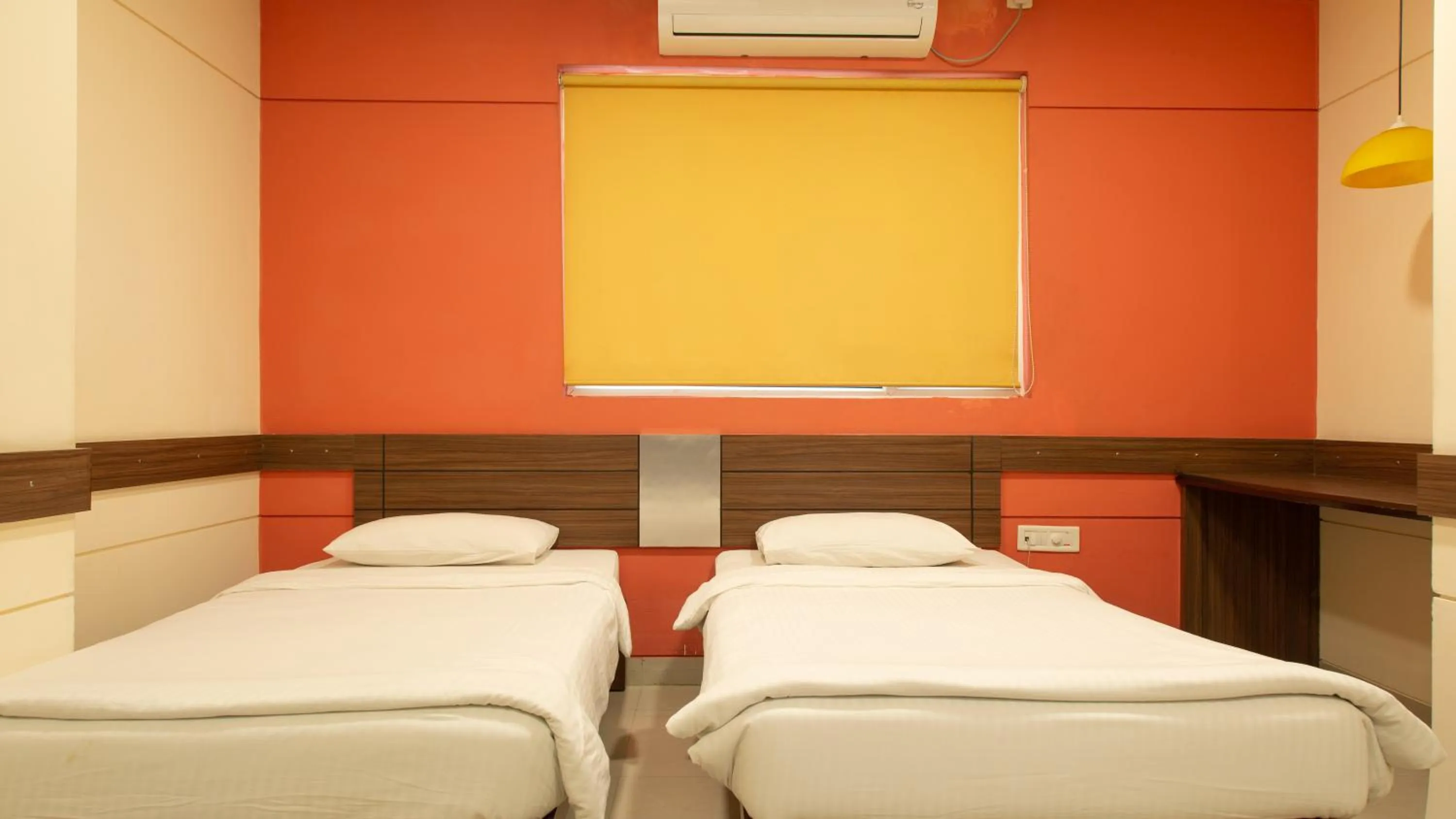 Standard Twin Room - single occupancy in Ginger Chennai