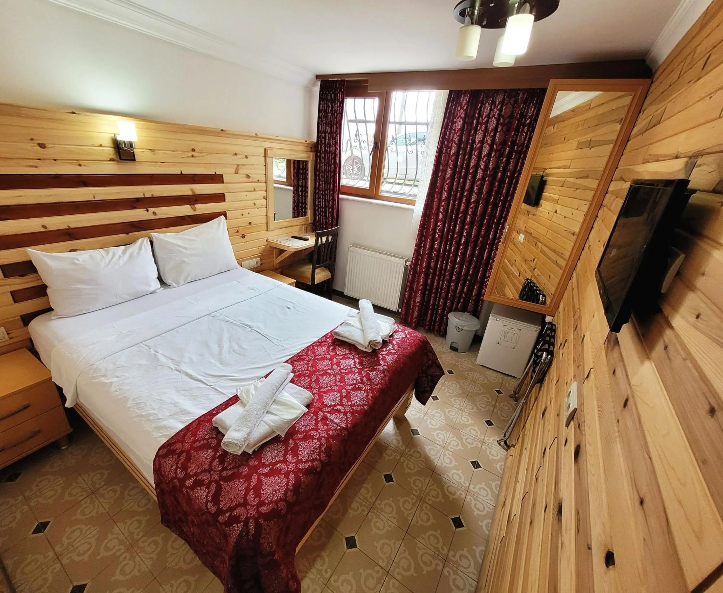 Economy Double Room - Basement Floor in Marmara Guesthouse