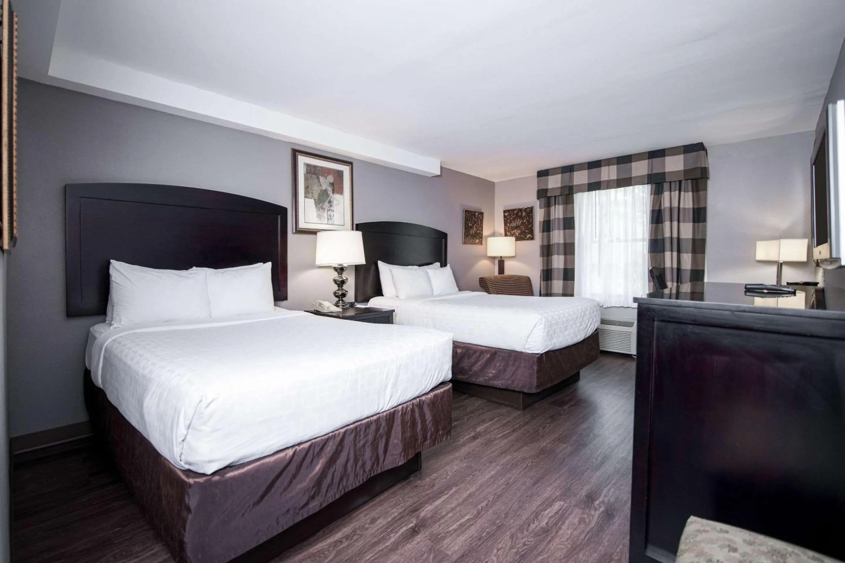 King Room - Non-Smoking in Clarion Hotel & Conference Center Leesburg