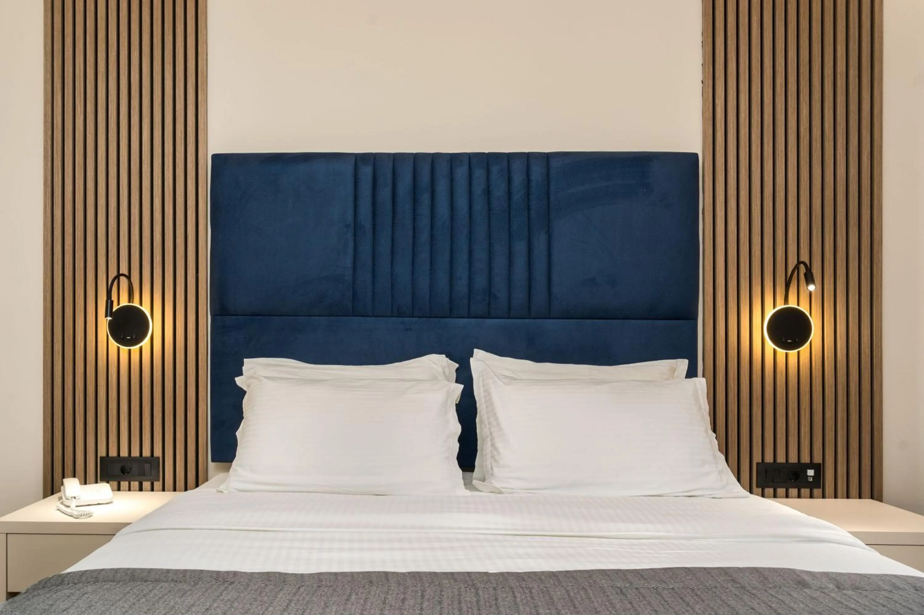 Double Room with Side Sea View in Palatino Hotel