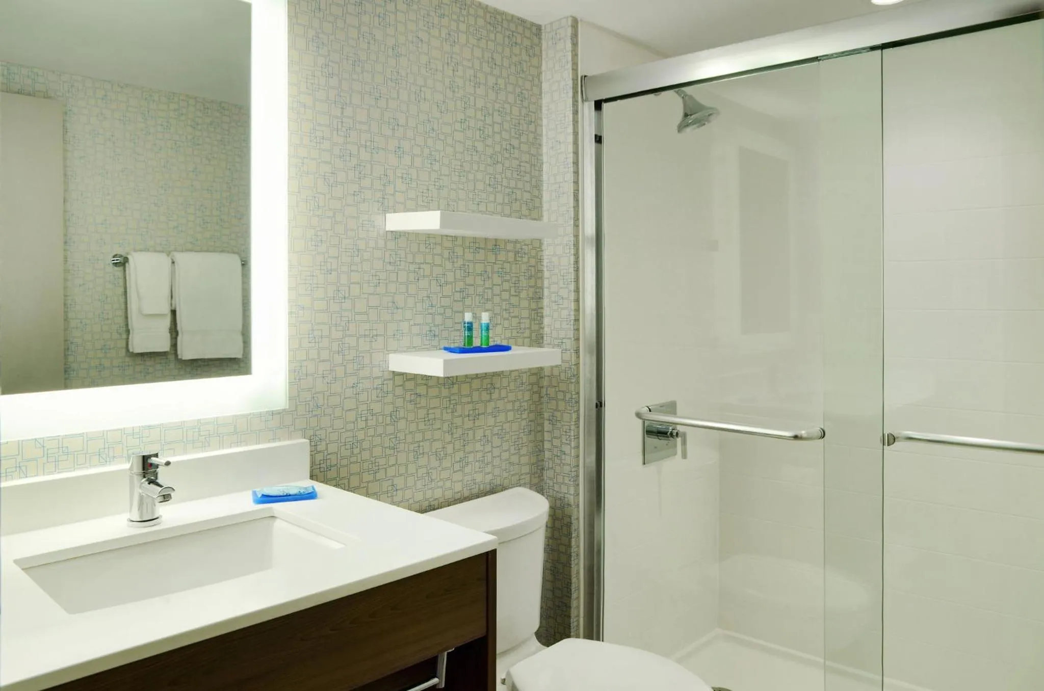 Standard King Room with Extra Space in Holiday Inn Express Toronto Downtown by IHG