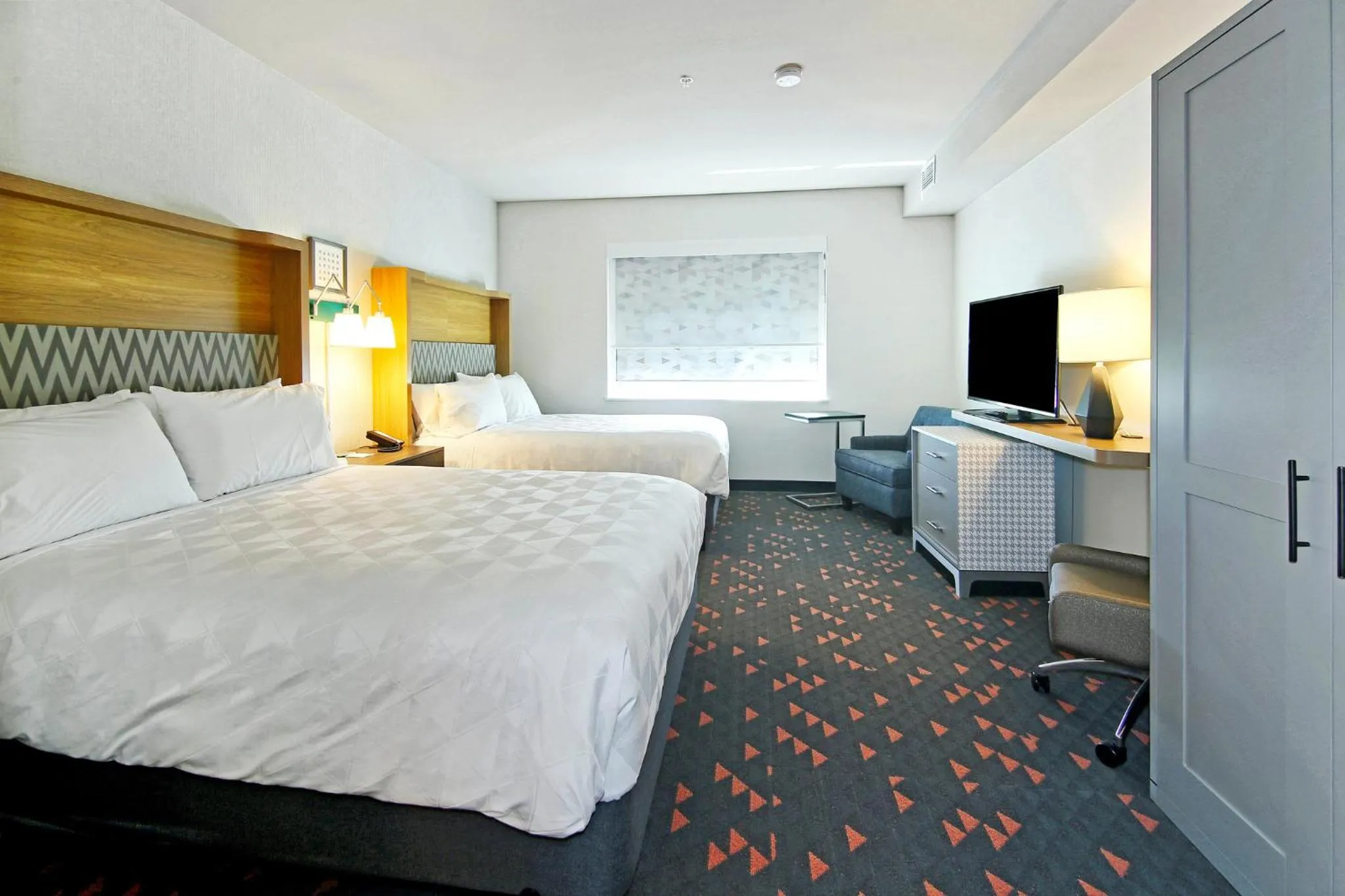 One-Bedroom Suite with Two Queen Beds in Holiday Inn Hotel & Suites - Calgary Airport North by IHG